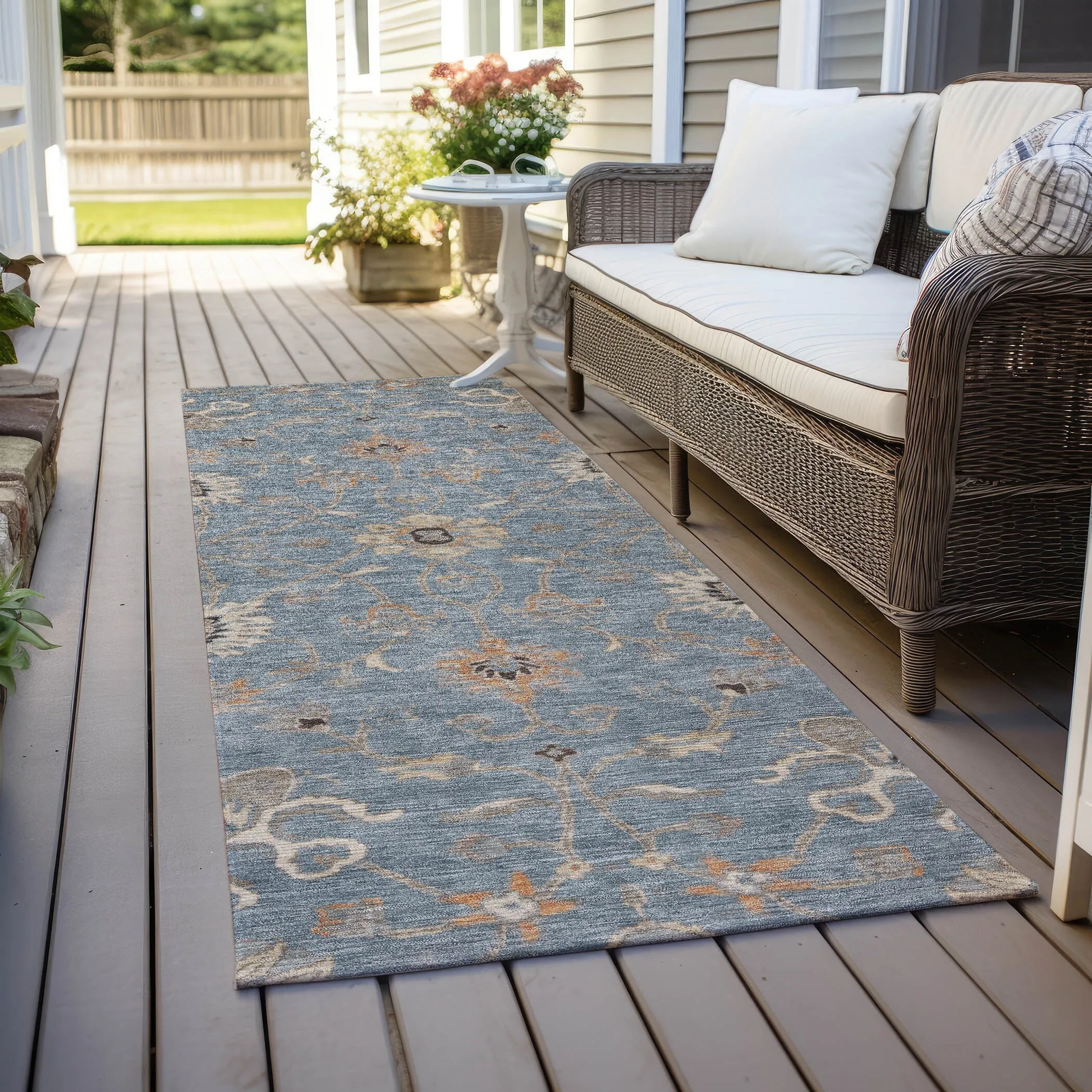 Machine Washable Indoor/ Outdoor Traditional Persian Chantille Rug