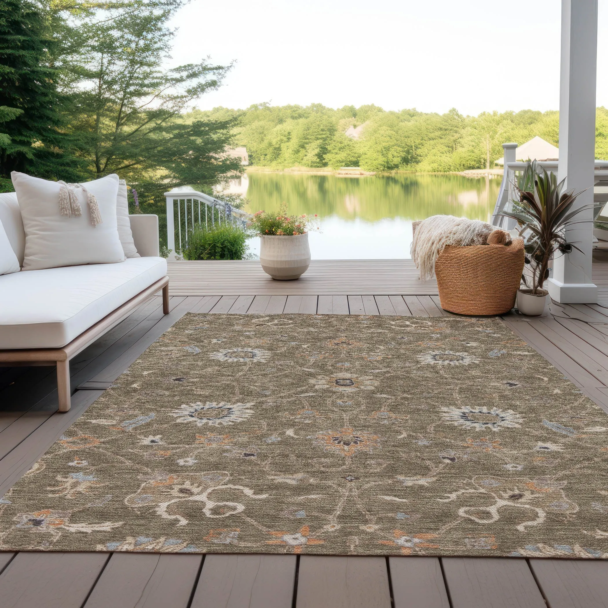 Machine Washable Indoor/ Outdoor Traditional Persian Chantille Rug