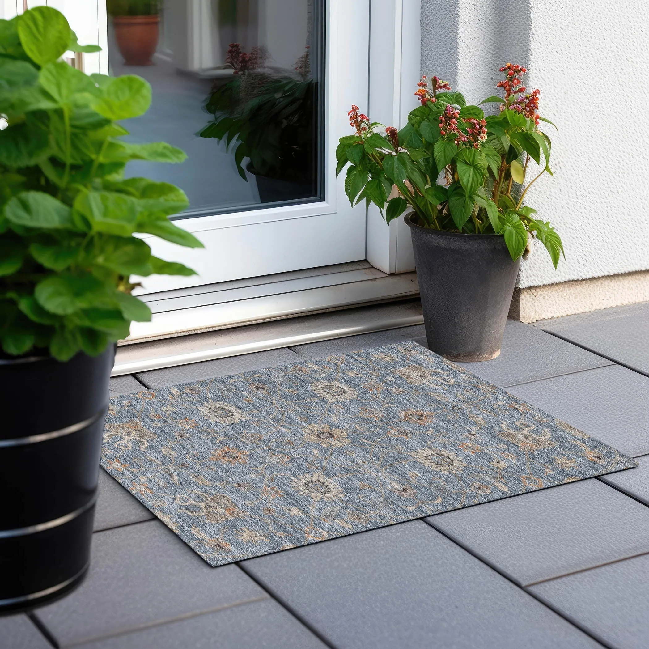 Machine Washable Indoor/ Outdoor Traditional Persian Chantille Rug