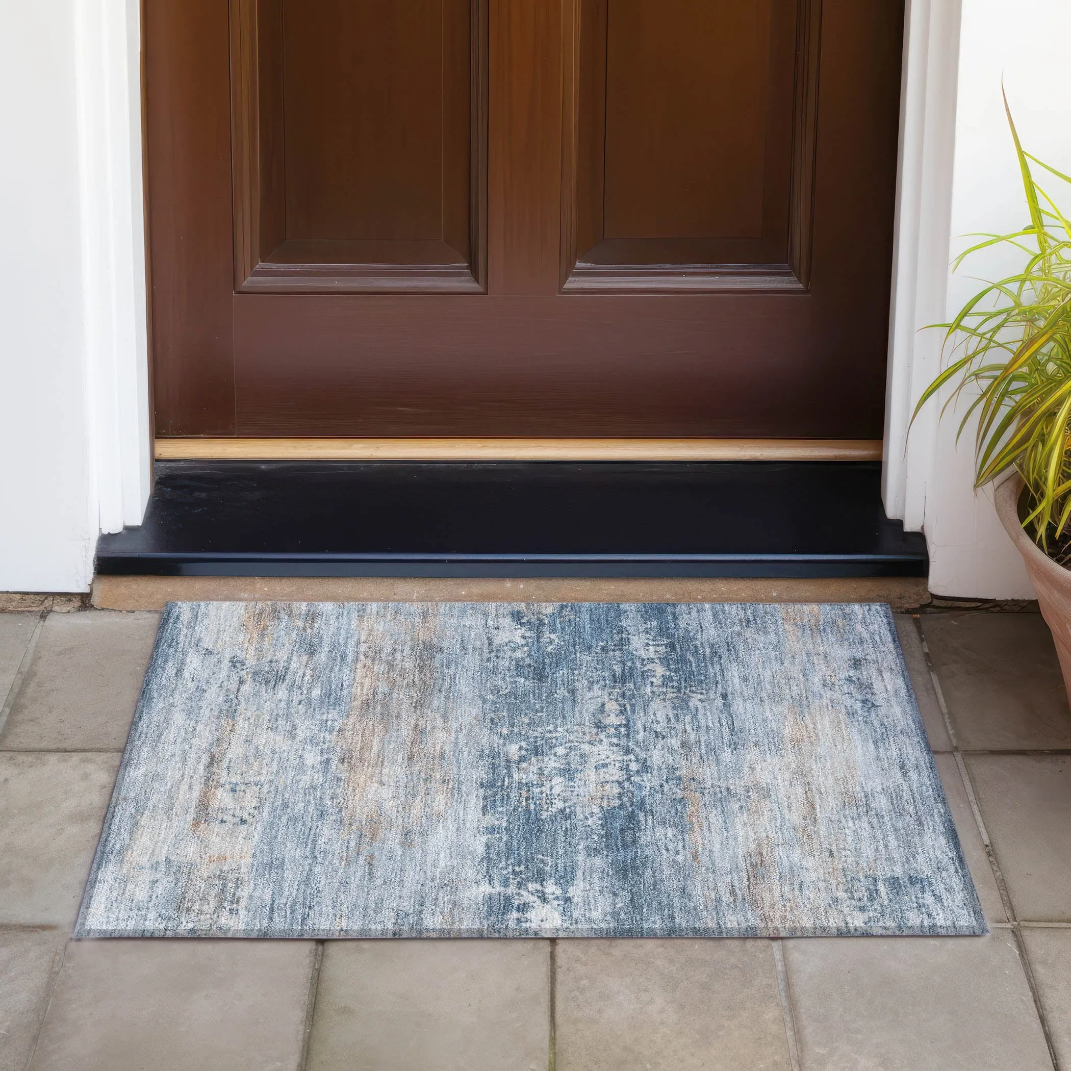 Machine Washable Indoor/Outdoor Contemporary Chantille Rug