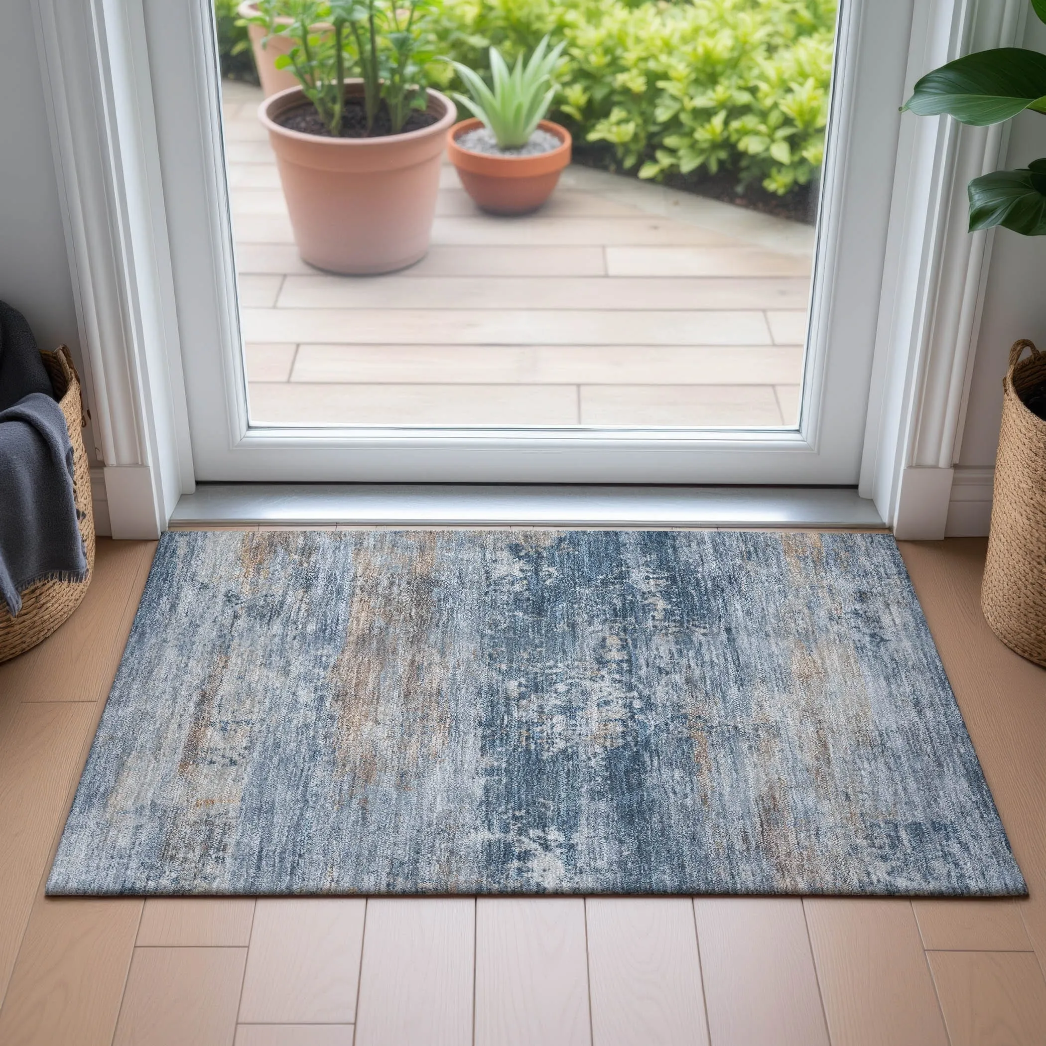 Machine Washable Indoor/Outdoor Contemporary Chantille Rug