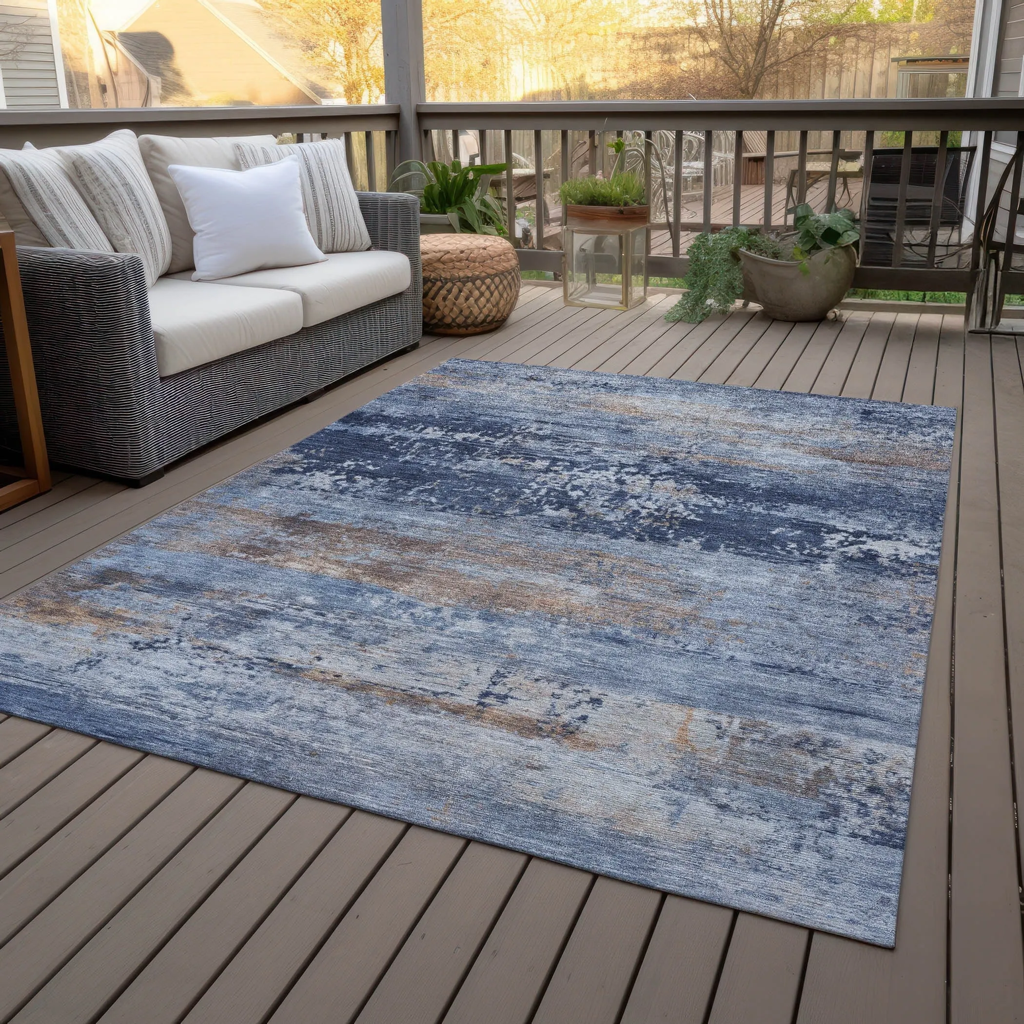 Machine Washable Indoor/Outdoor Contemporary Chantille Rug