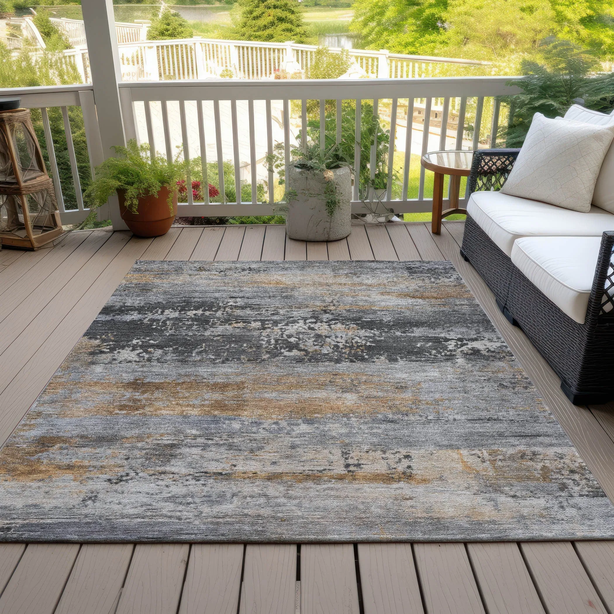 Machine Washable Indoor/Outdoor Contemporary Chantille Rug