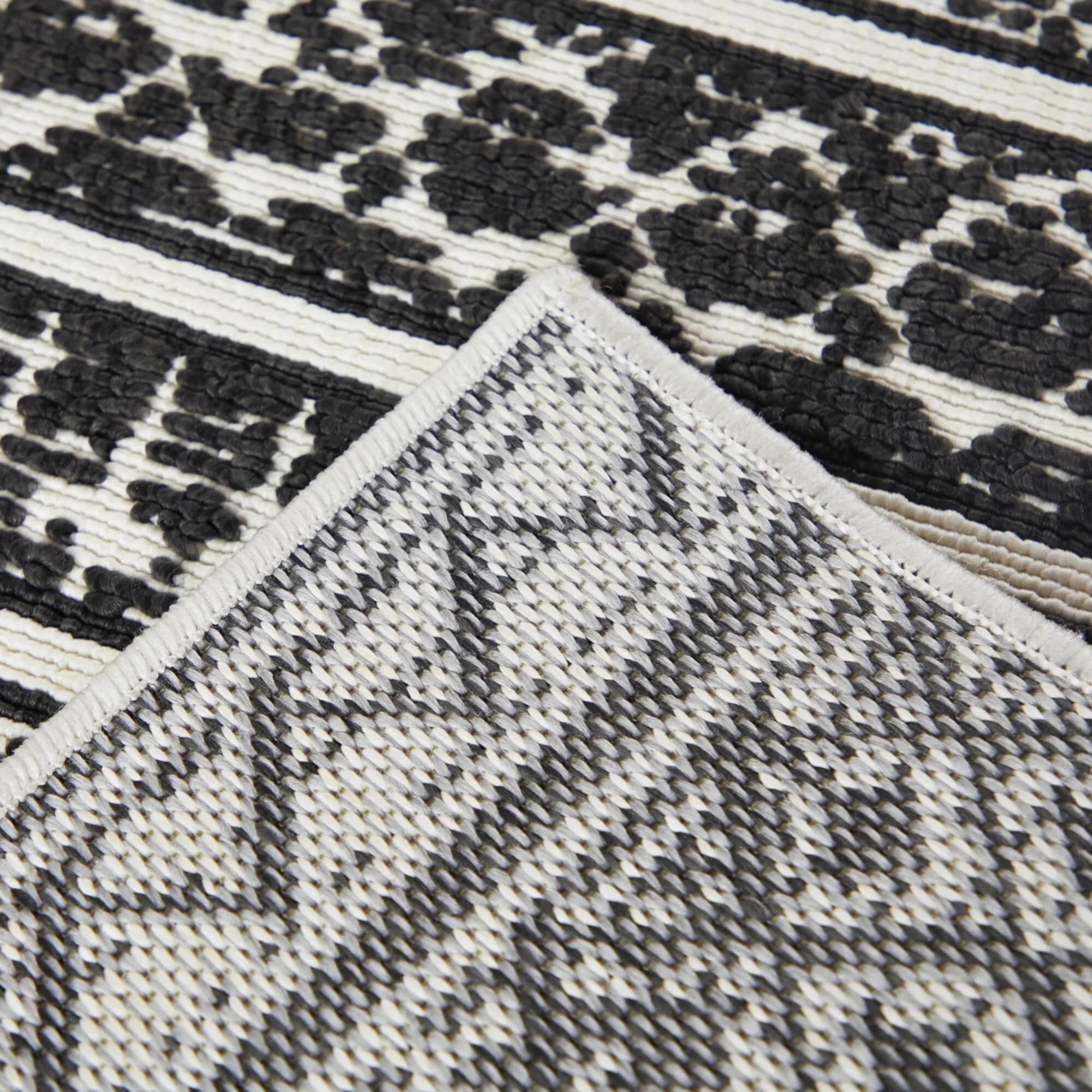 Martinus Vintage Stripe Indoor/Outdoor Area Rug