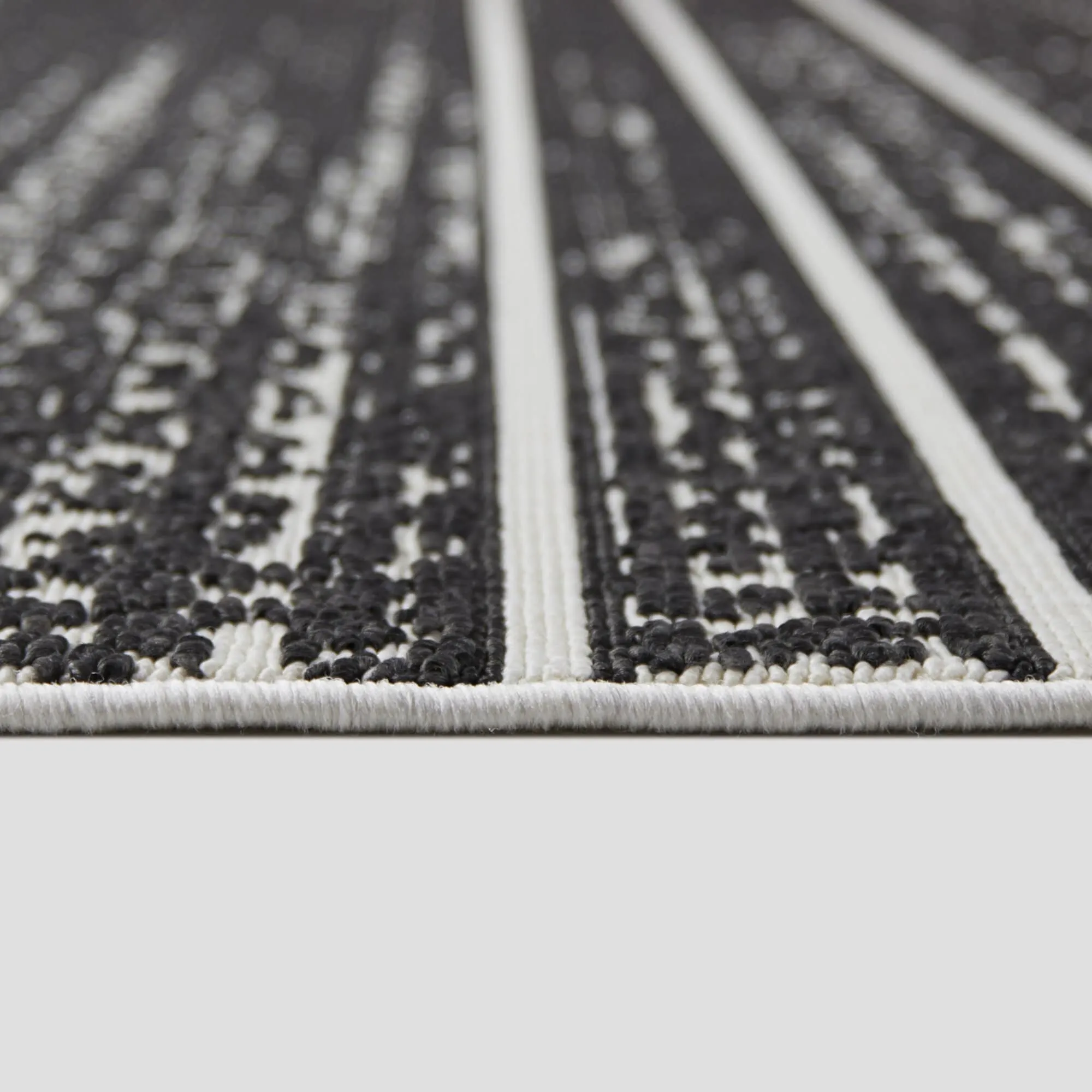 Martinus Vintage Stripe Indoor/Outdoor Area Rug