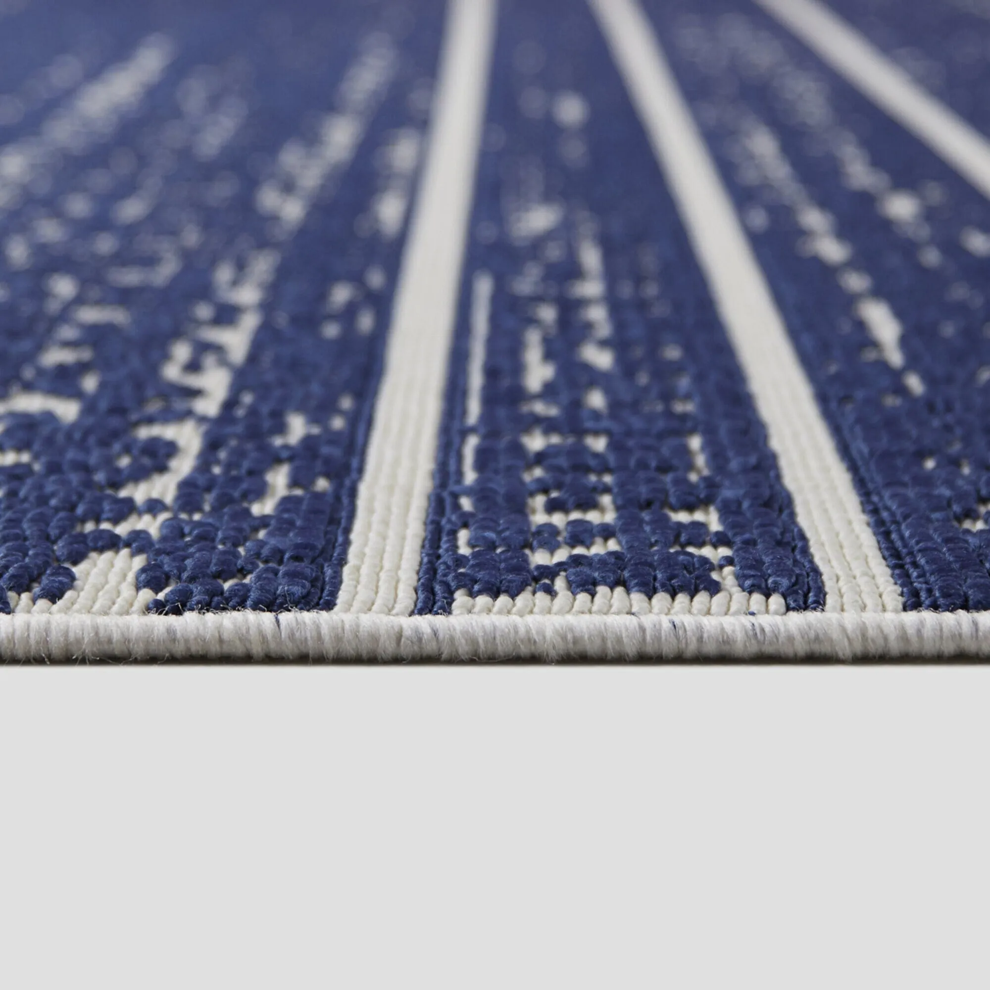 Martinus Vintage Stripe Indoor/Outdoor Area Rug