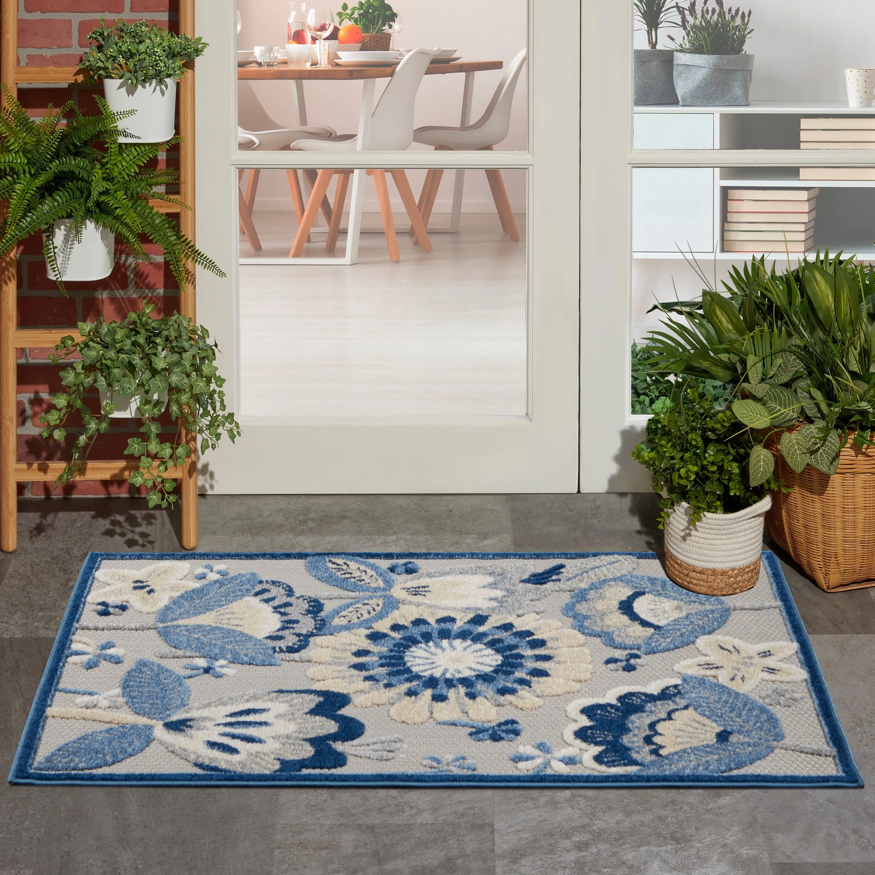 Nourison Aloha Scandinavian Floral Indoor/Outdoor Area Rug