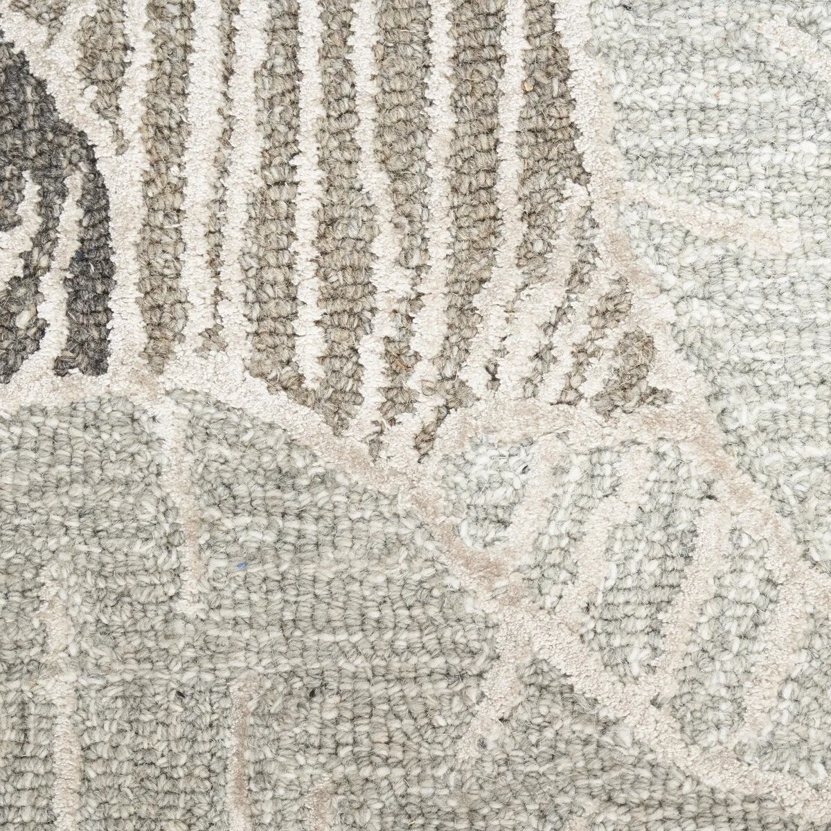 Nourison Avra Indoor only Floral Handmade Wool Area Rug