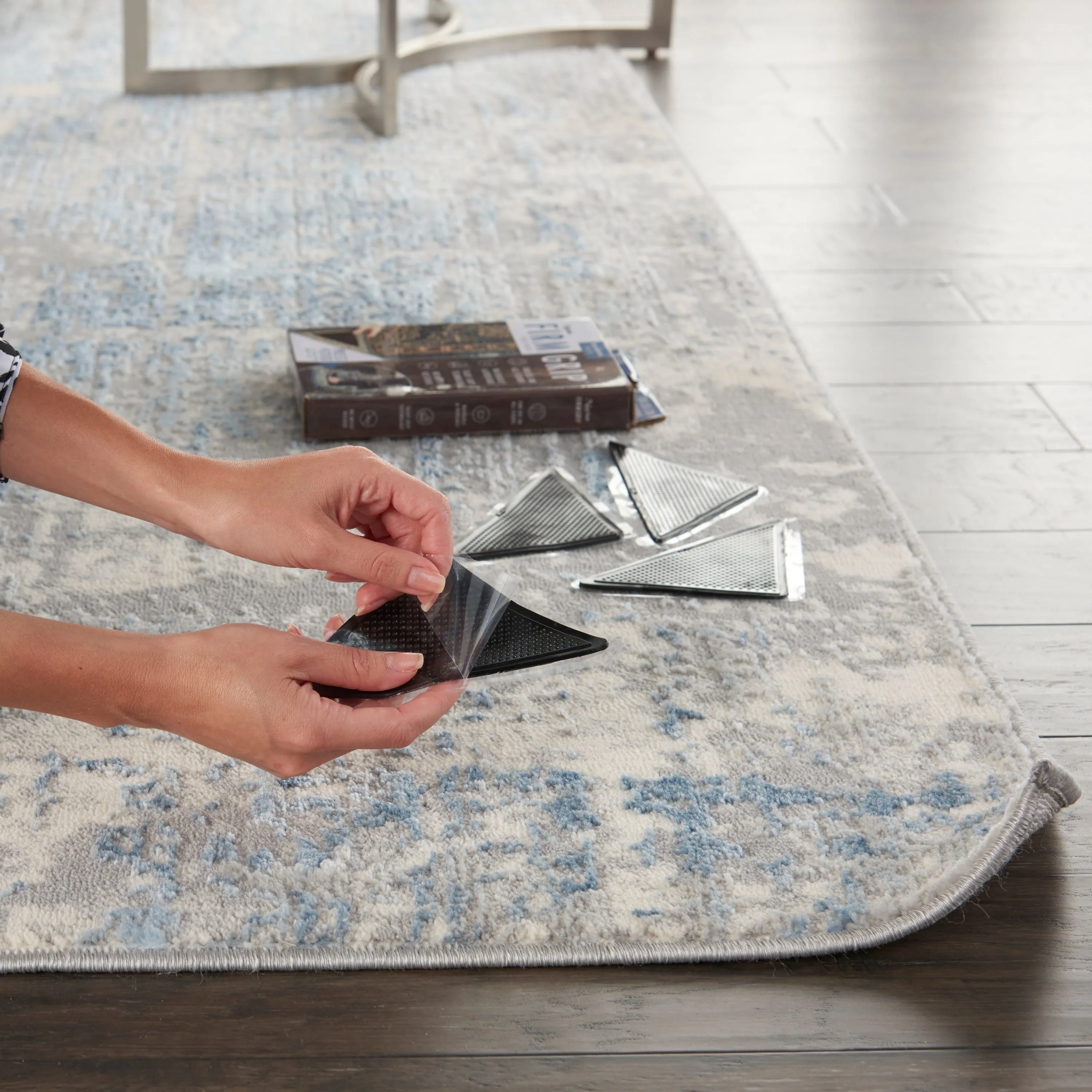 Nourison Firm Grip Anti Slip Rug Gripper - Black - 6 x 3