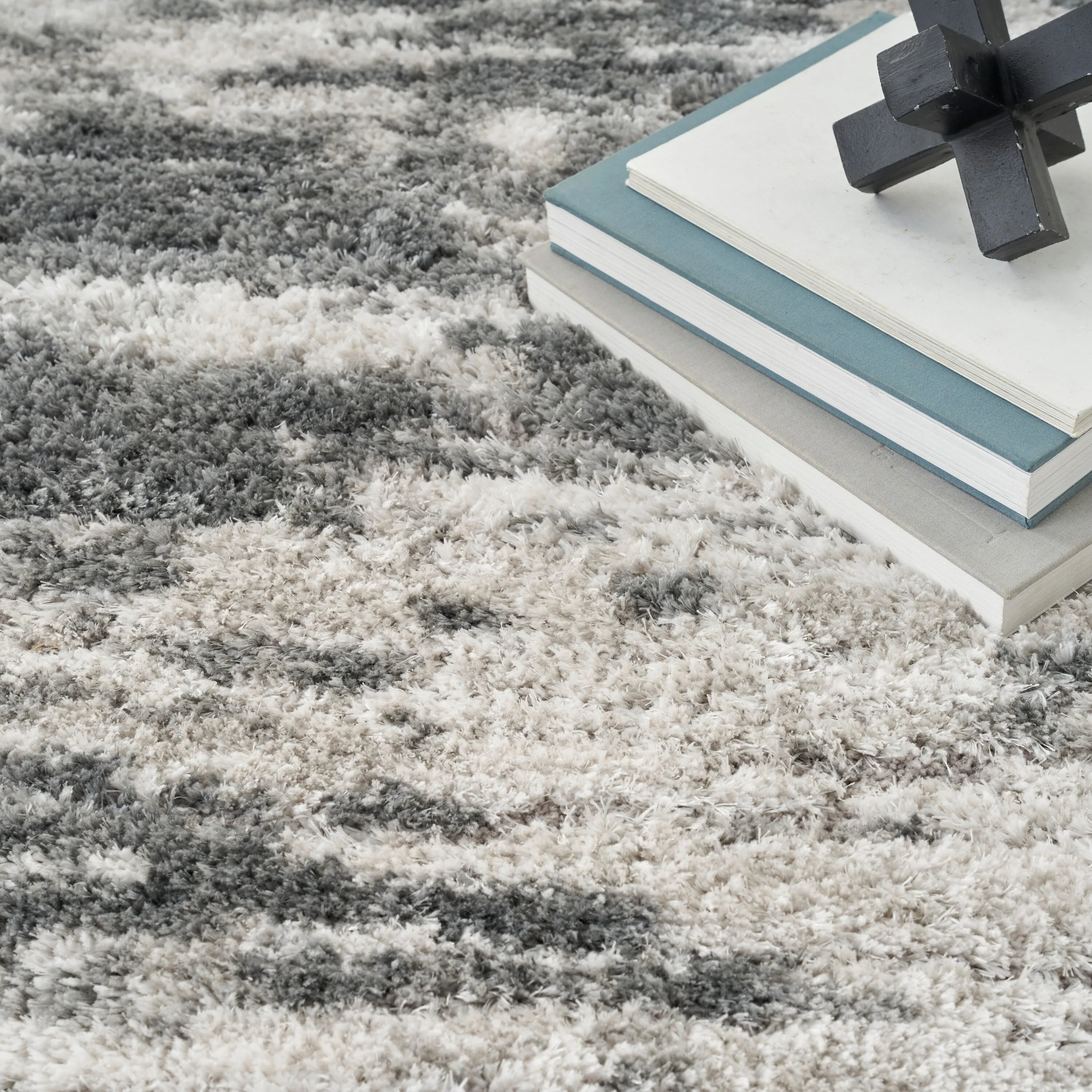 Nourison Luxurious Shag 1.25 Plush Contemporary Abstract Area Rug