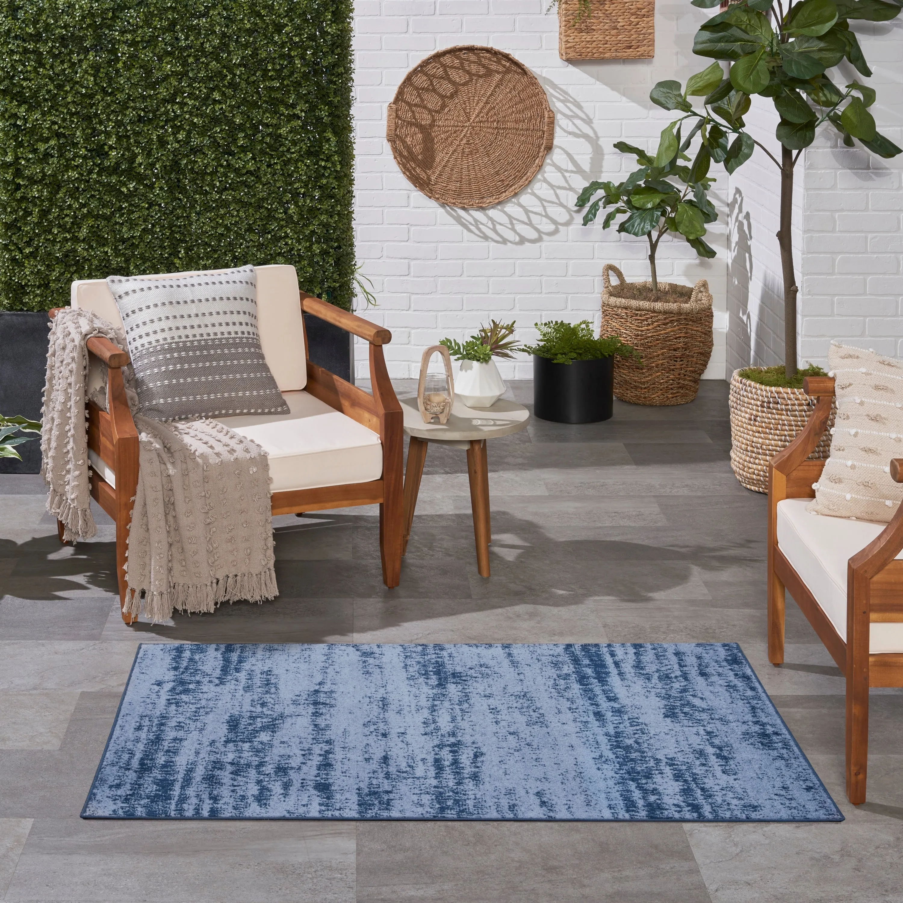 Nourison Sandy Indoor/Outdoor Abstract Area Rug
