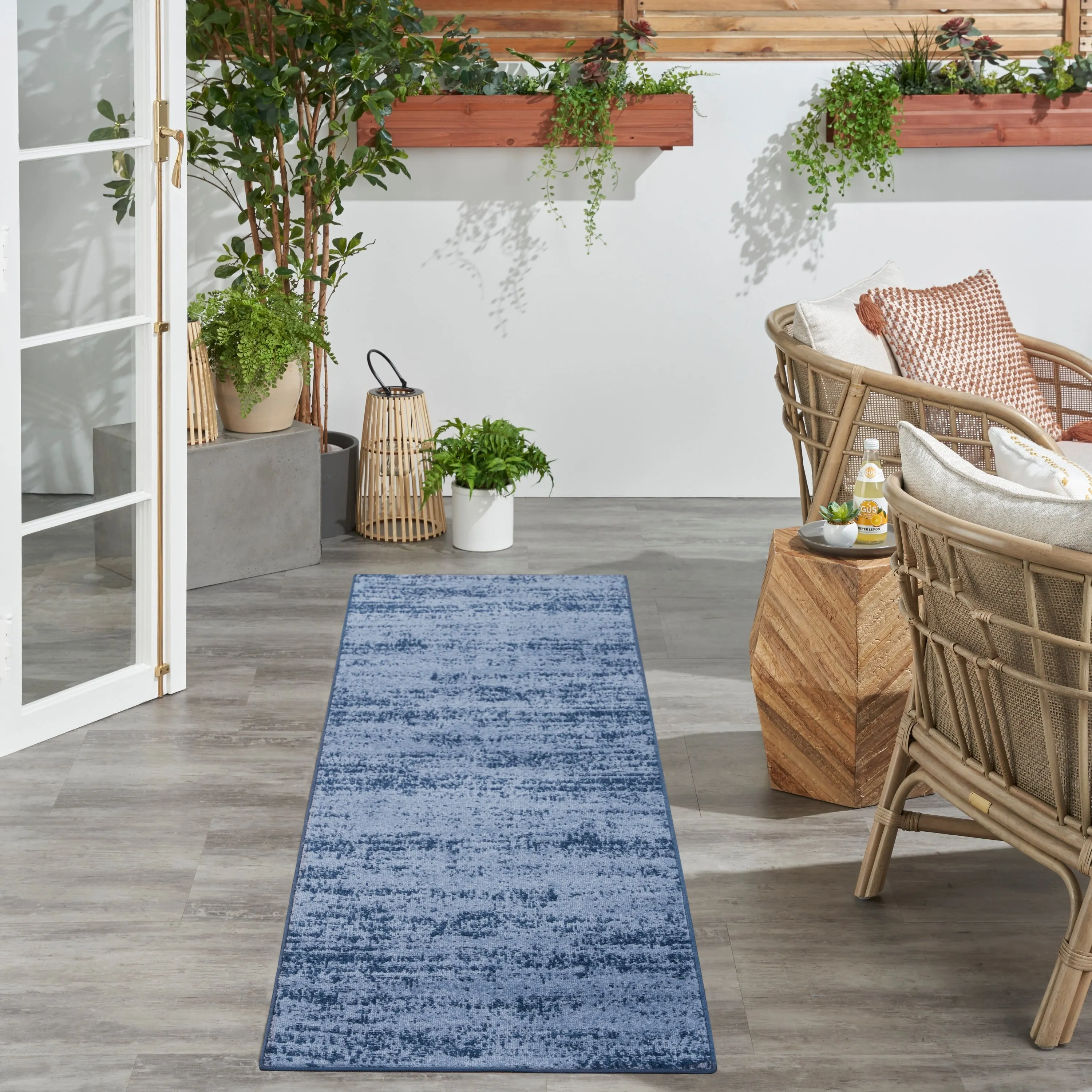 Nourison Sandy Indoor/Outdoor Abstract Area Rug