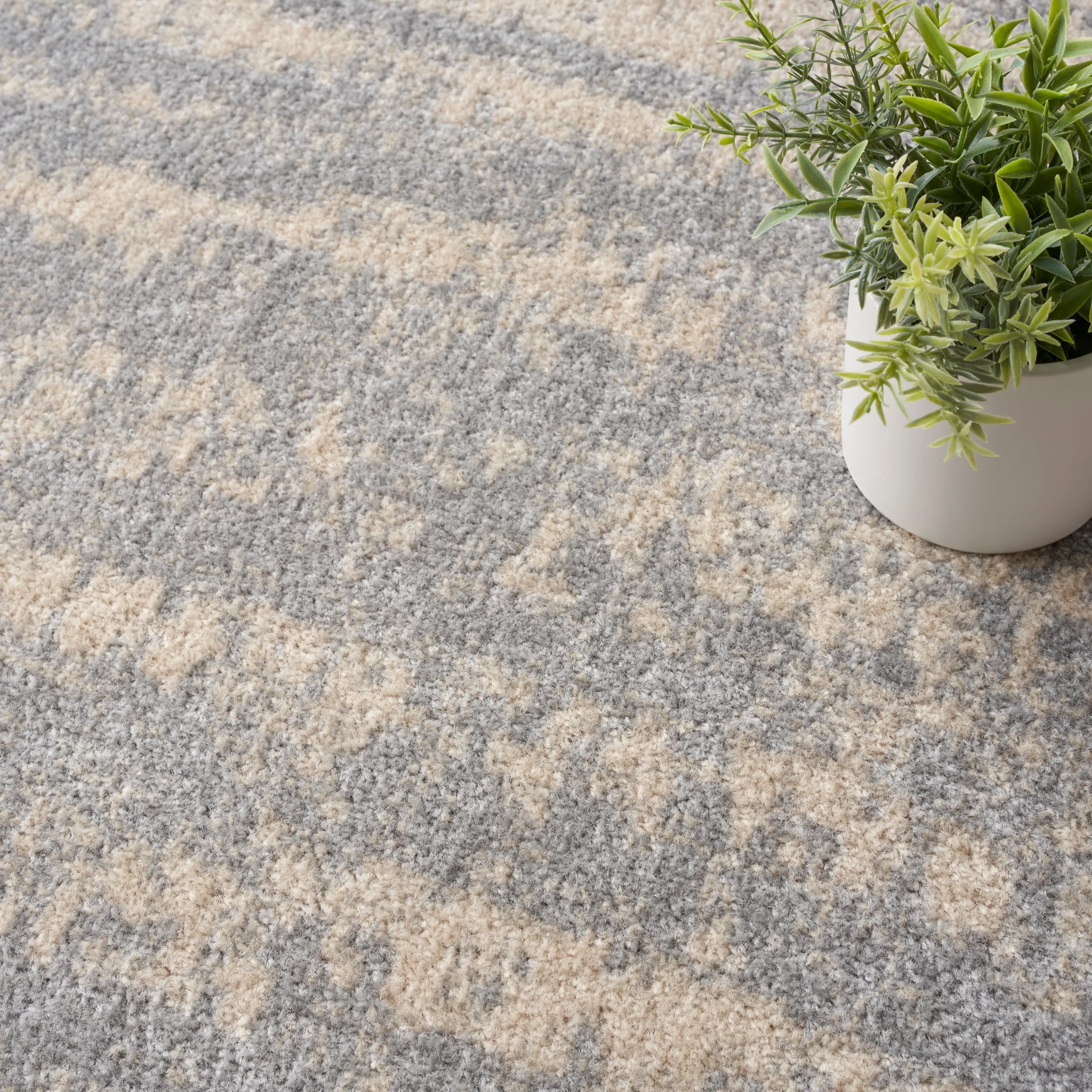 Nourison Sandy Indoor/Outdoor Abstract Area Rug