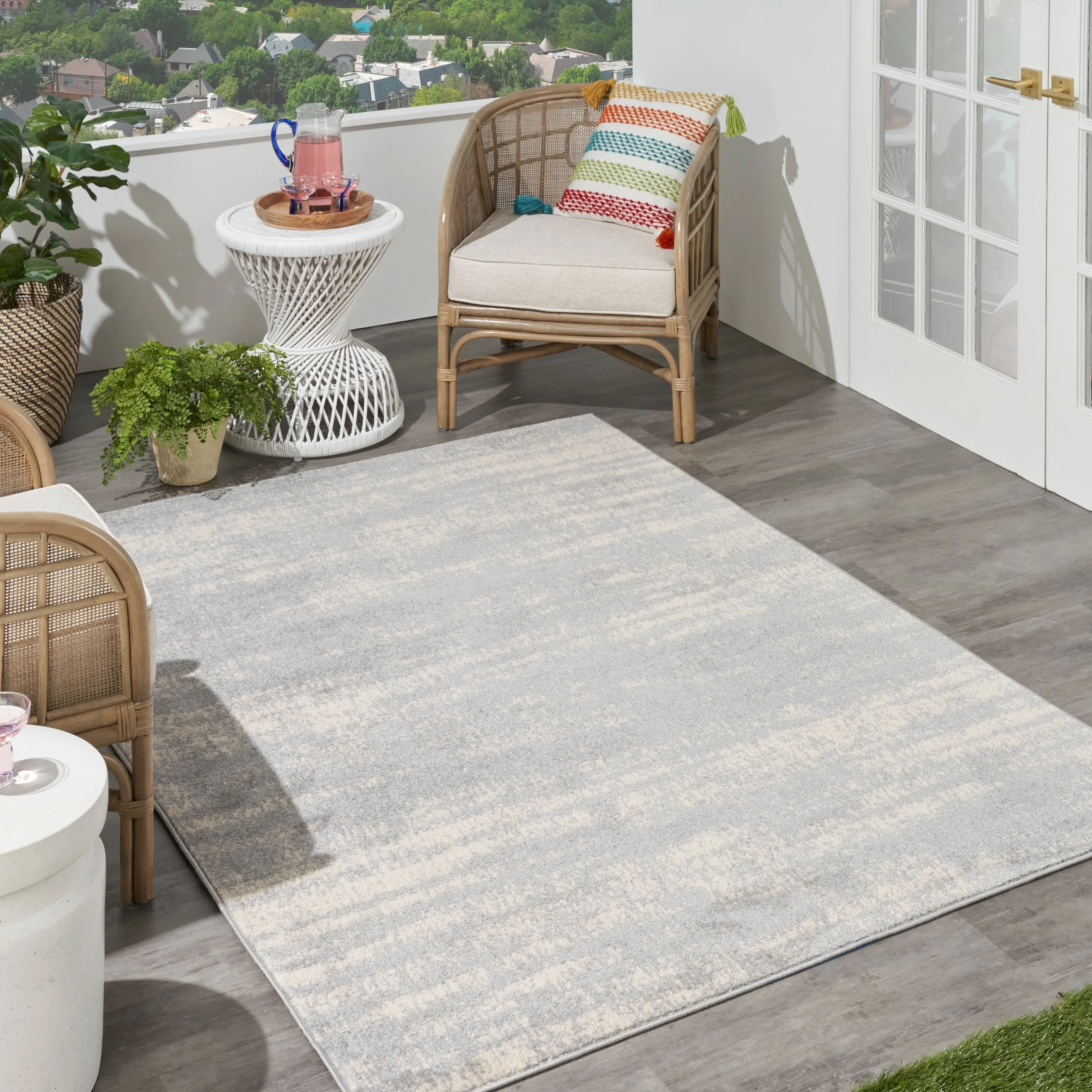 Nourison Sandy Indoor/Outdoor Abstract Area Rug