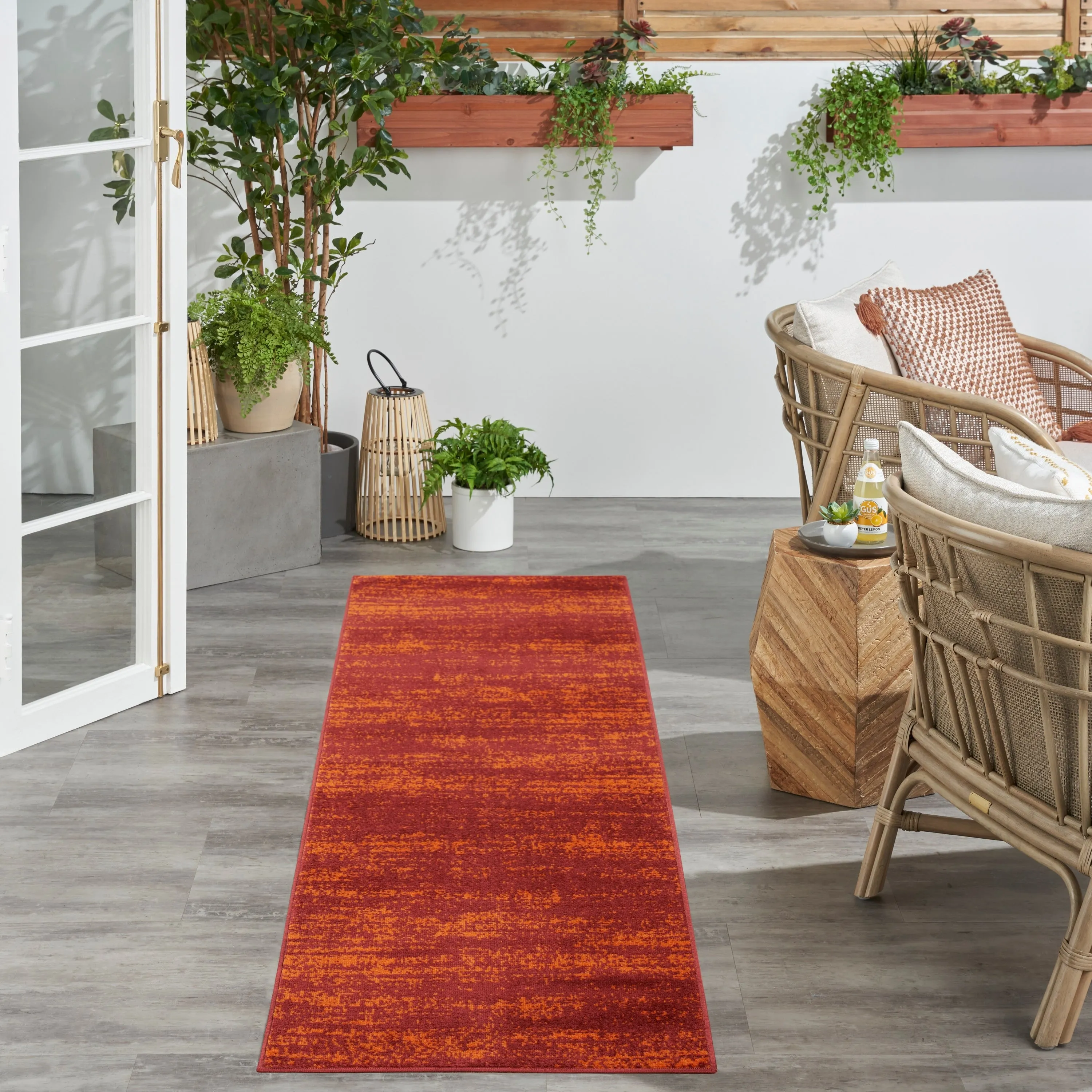 Nourison Sandy Indoor/Outdoor Abstract Area Rug