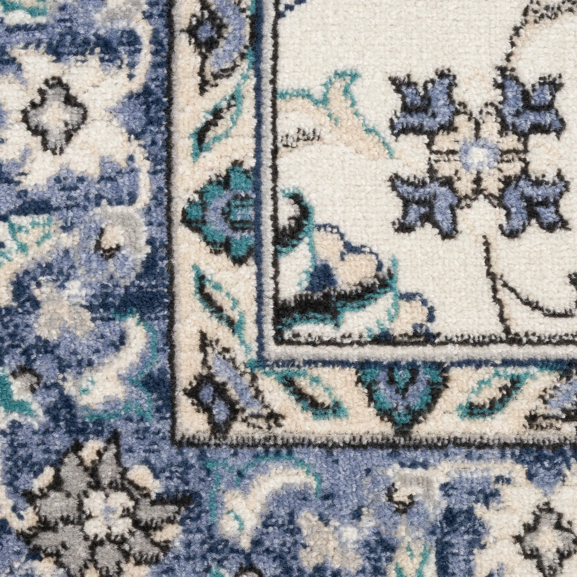 Nourison Sandy Indoor/Outdoor Persian Area Rug