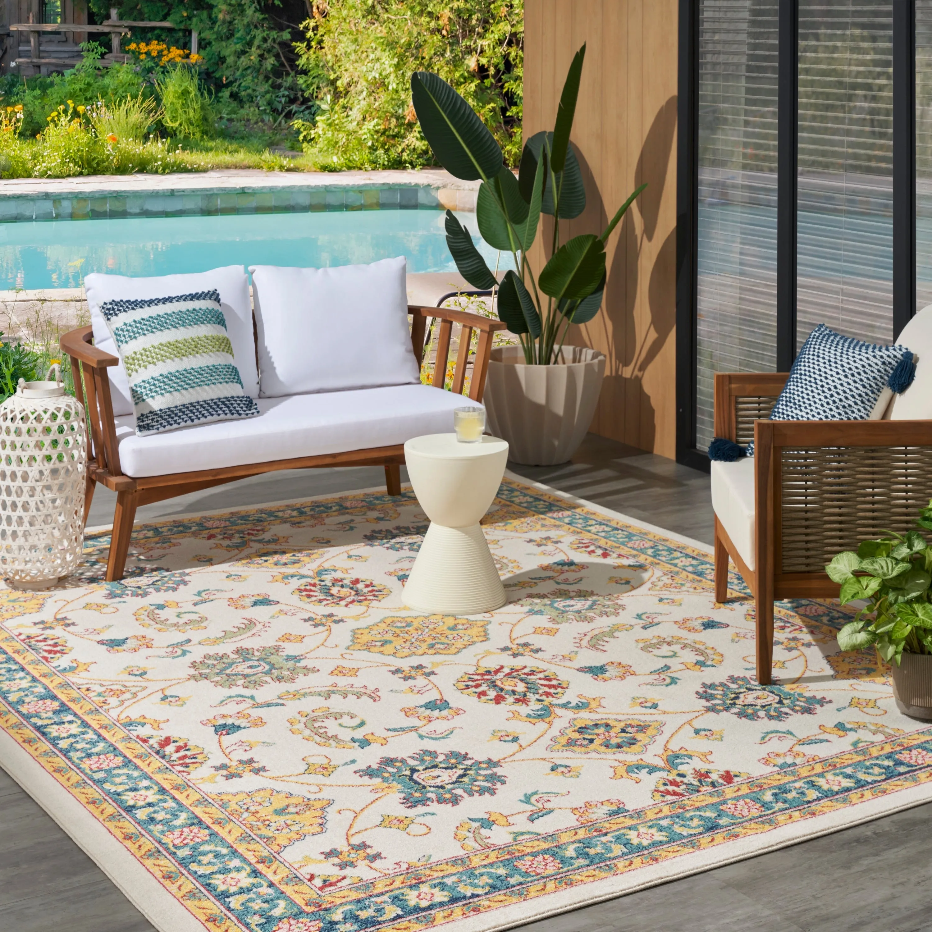 Nourison Sandy Indoor/Outdoor Persian Area Rug