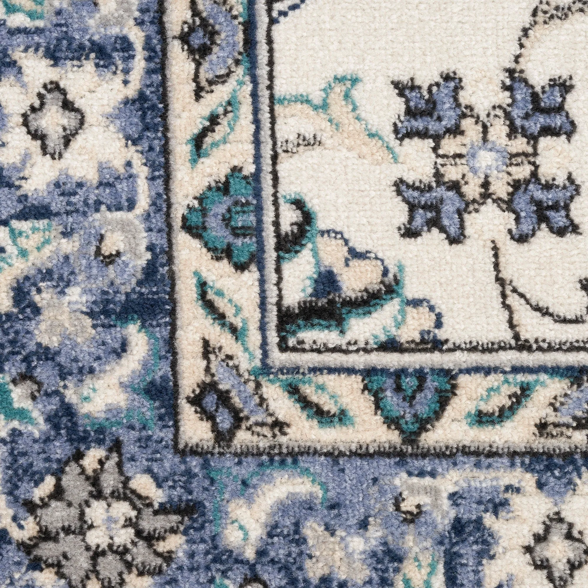 Nourison Sandy Indoor/Outdoor Persian Area Rug