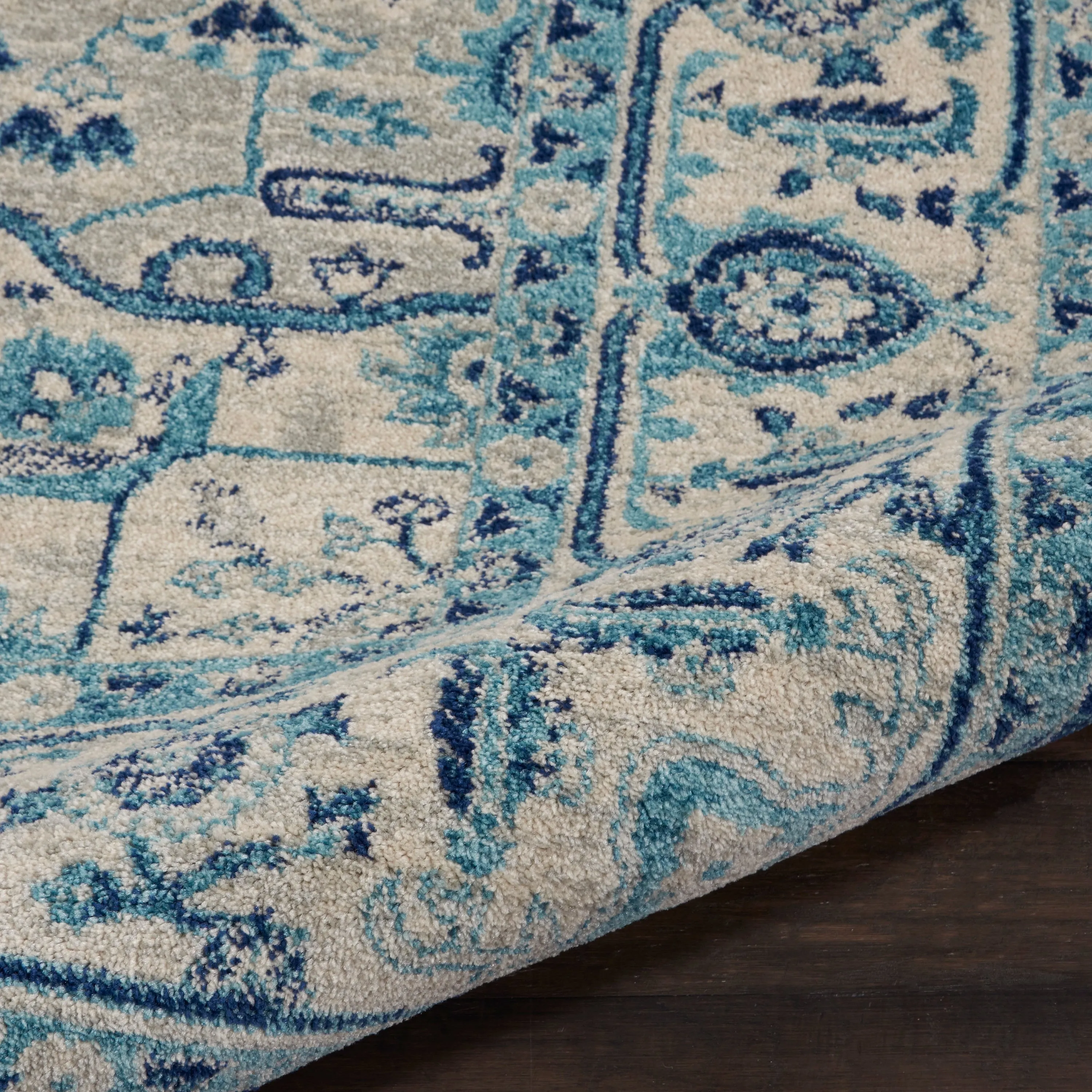 Nourison Tranquil Traditional Persian Medallion Area Rug