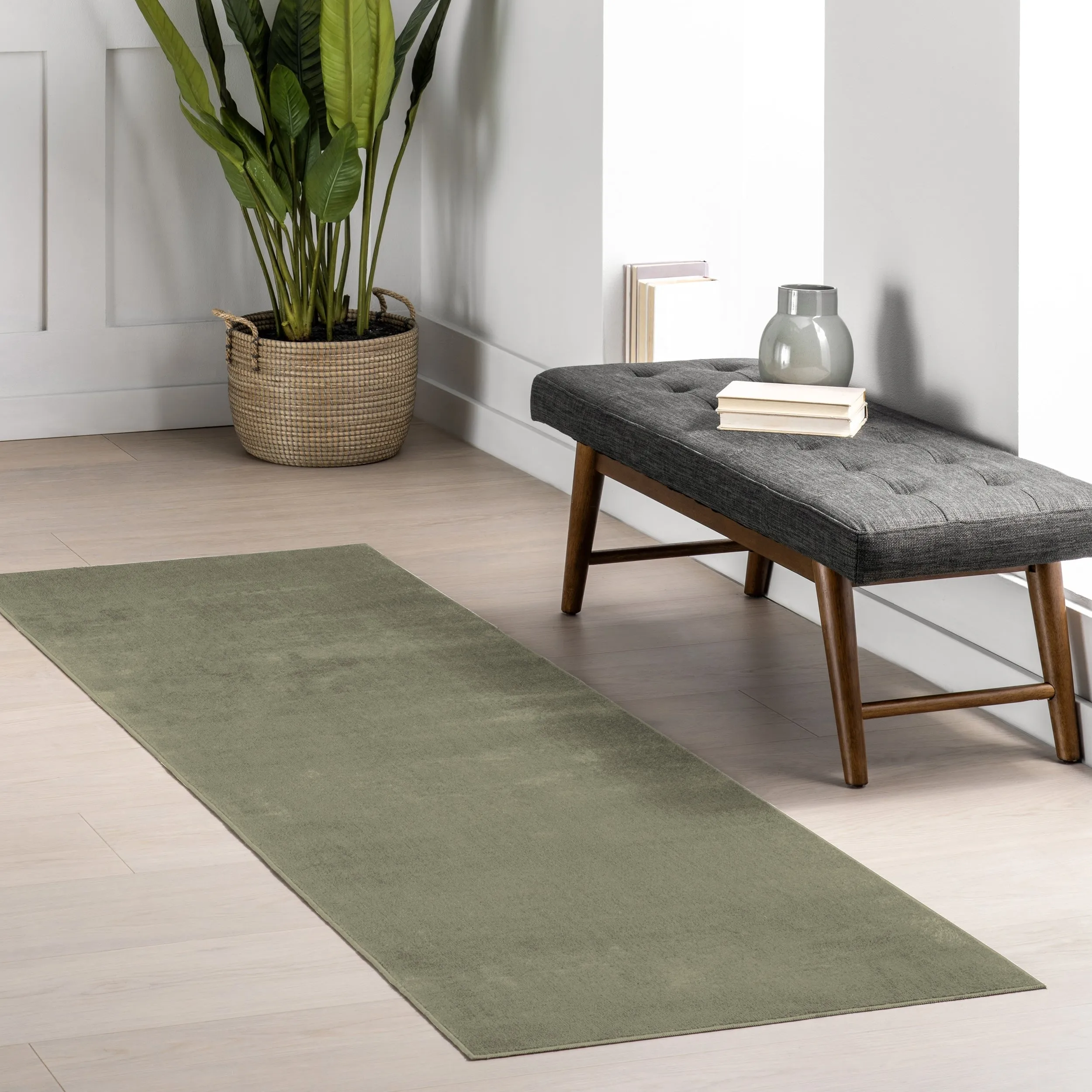 Nuloom Argelia Solid Machine Washable Area Rug