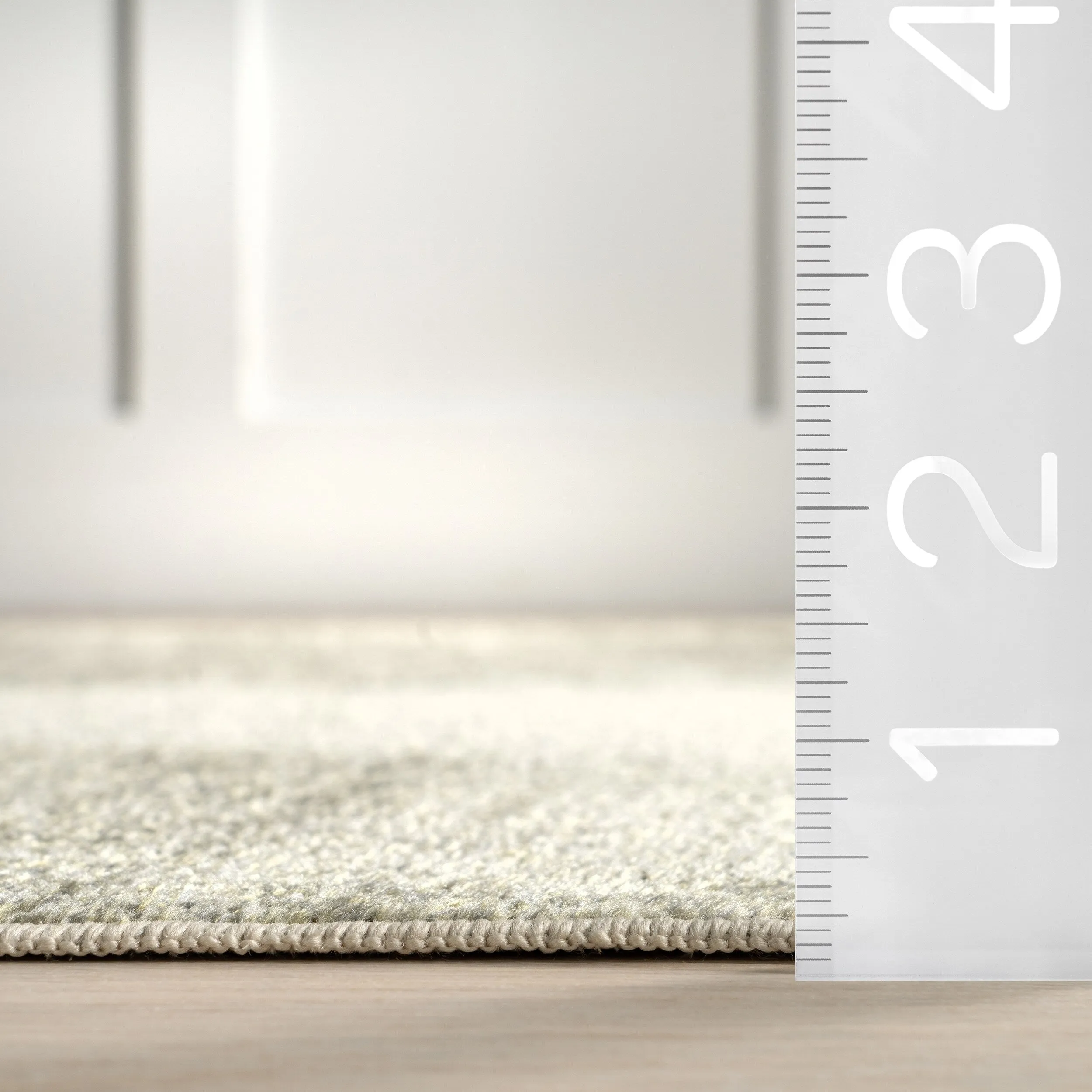 Nuloom Argelia Solid Machine Washable Area Rug