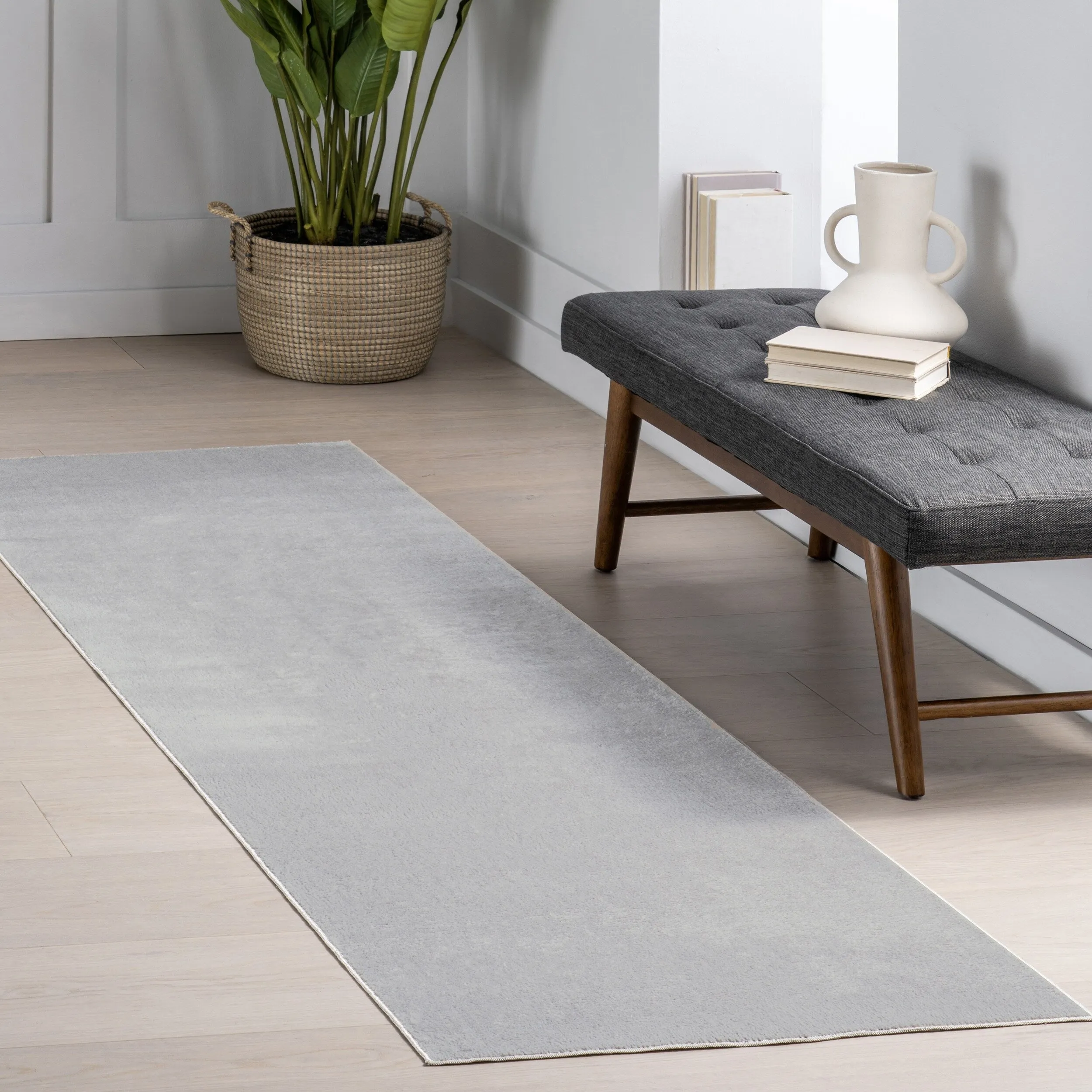 Nuloom Argelia Solid Machine Washable Area Rug