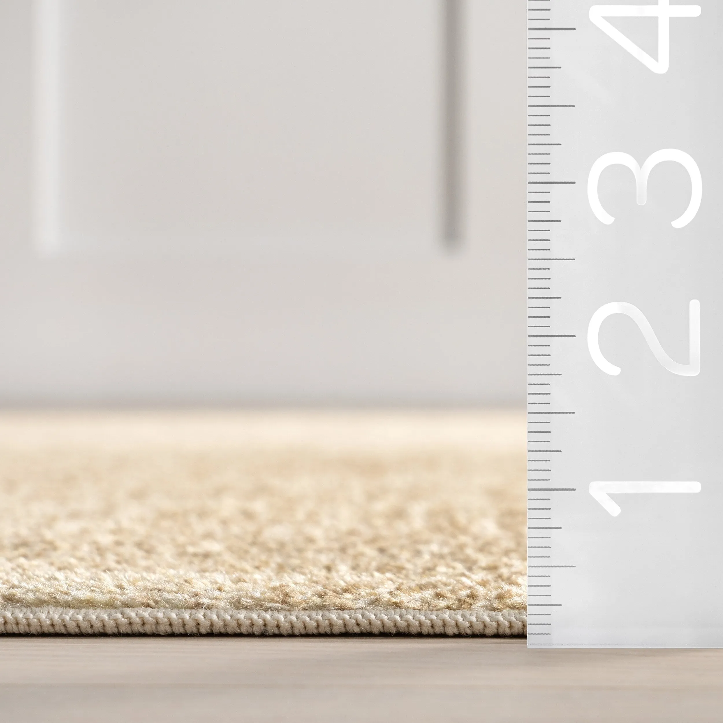 Nuloom Argelia Solid Machine Washable Area Rug