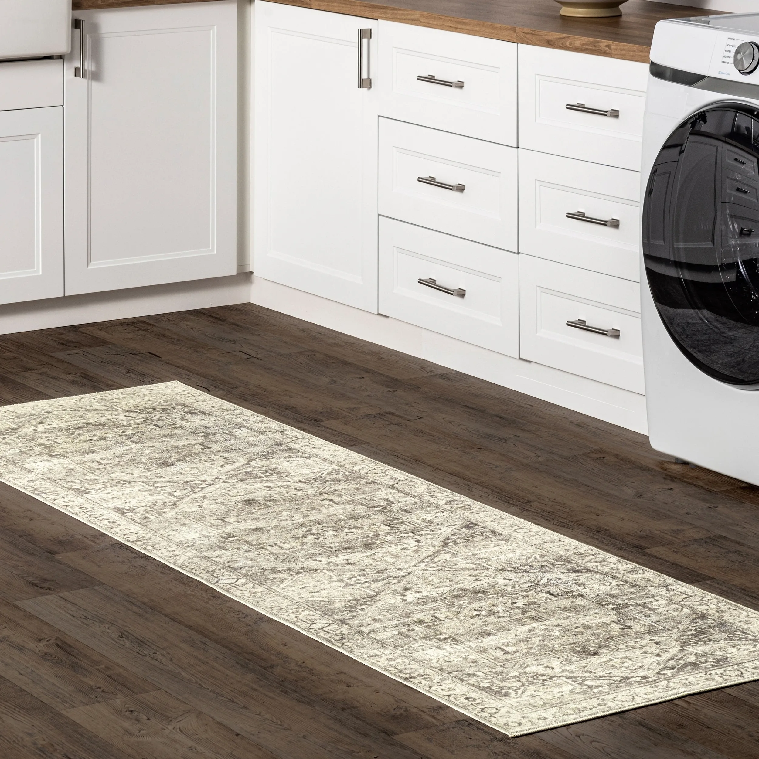 Nuloom Brielle SpinClean Machine Washable Vintage Medallion Area Rug