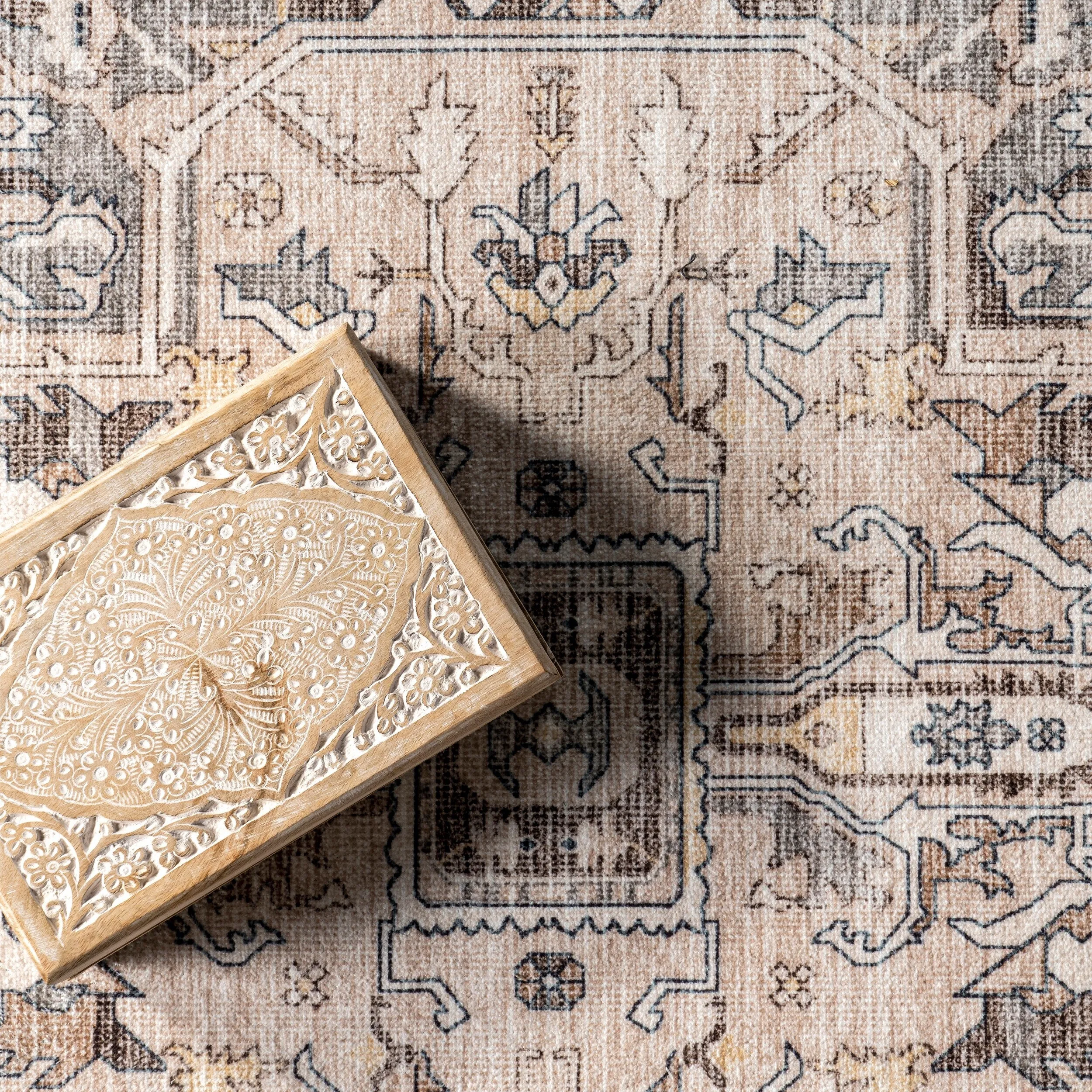 Nuloom Brielle SpinClean Machine Washable Vintage Medallion Area Rug