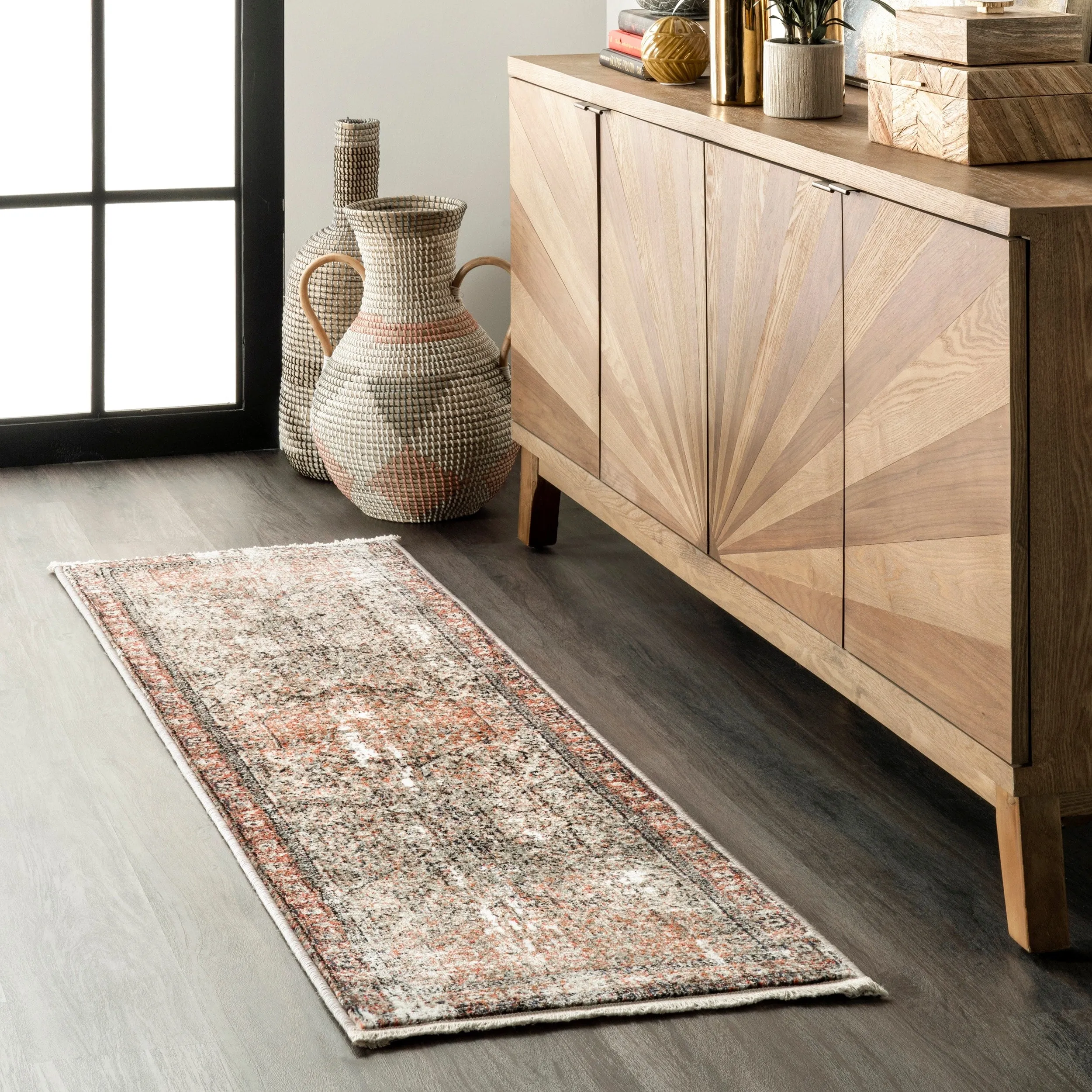 Nuloom Charvi Distressed Medallion Fringe Area Rug