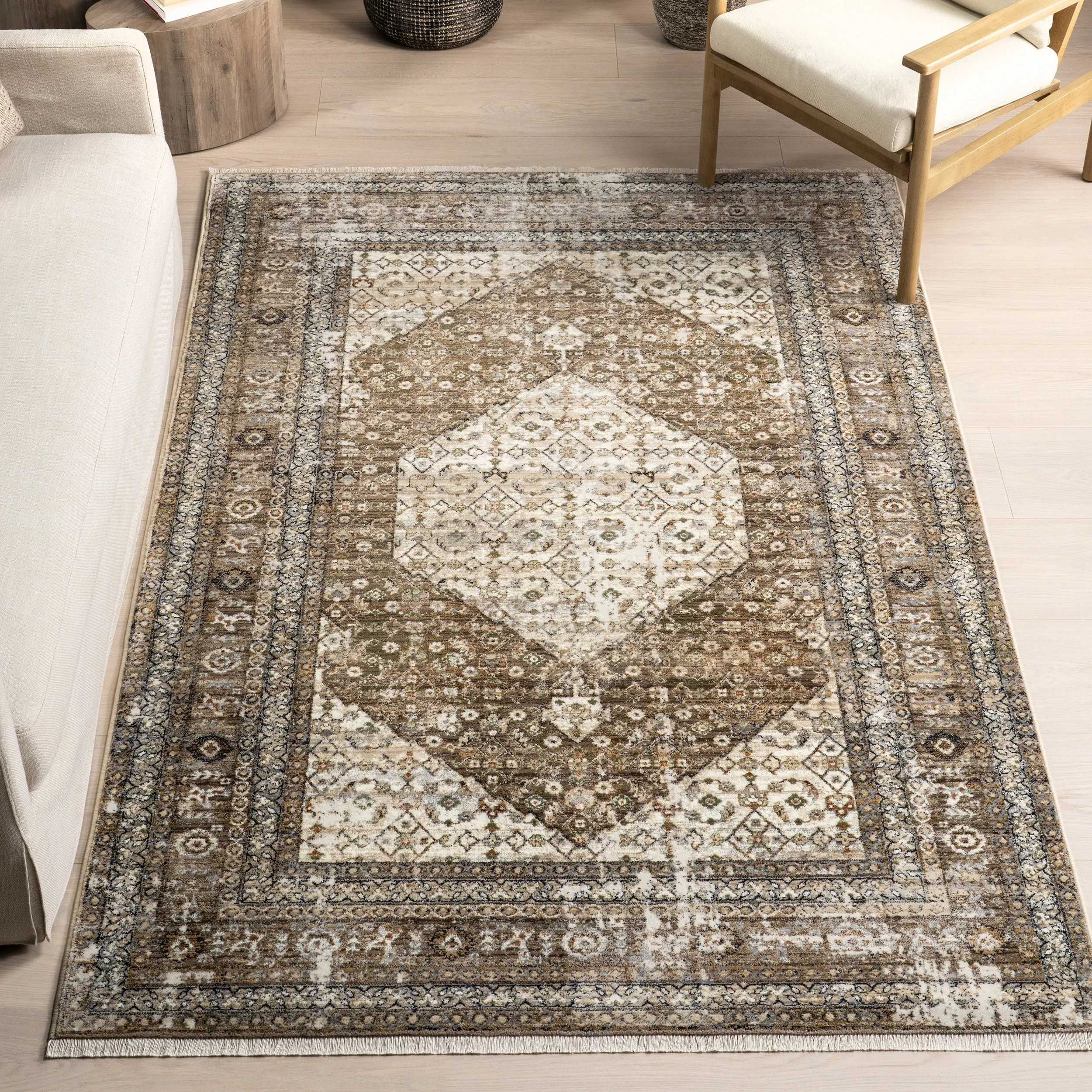 Nuloom Charvi Distressed Medallion Fringe Area Rug