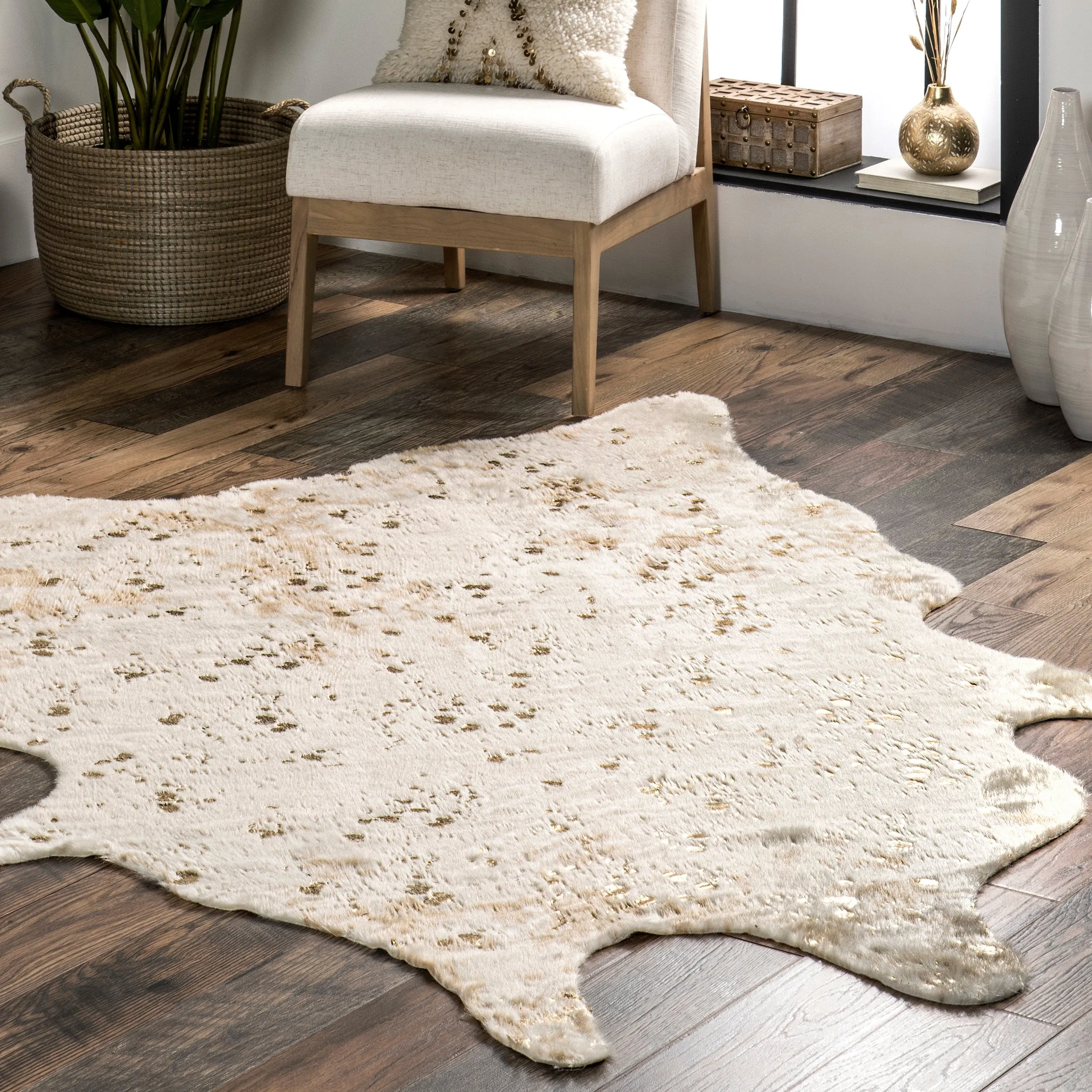 Nuloom Contemporary Faux Animal Prints Cowhide Area Rug
