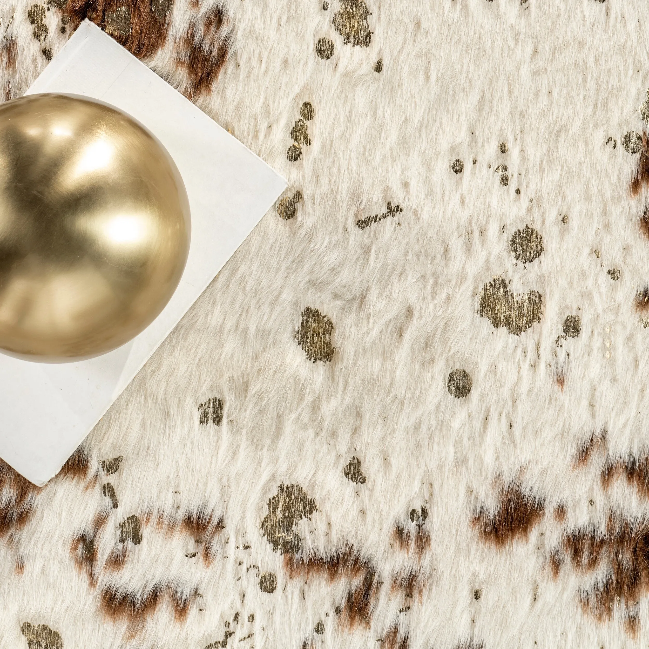 Nuloom Contemporary Faux Animal Prints Cowhide Area Rug
