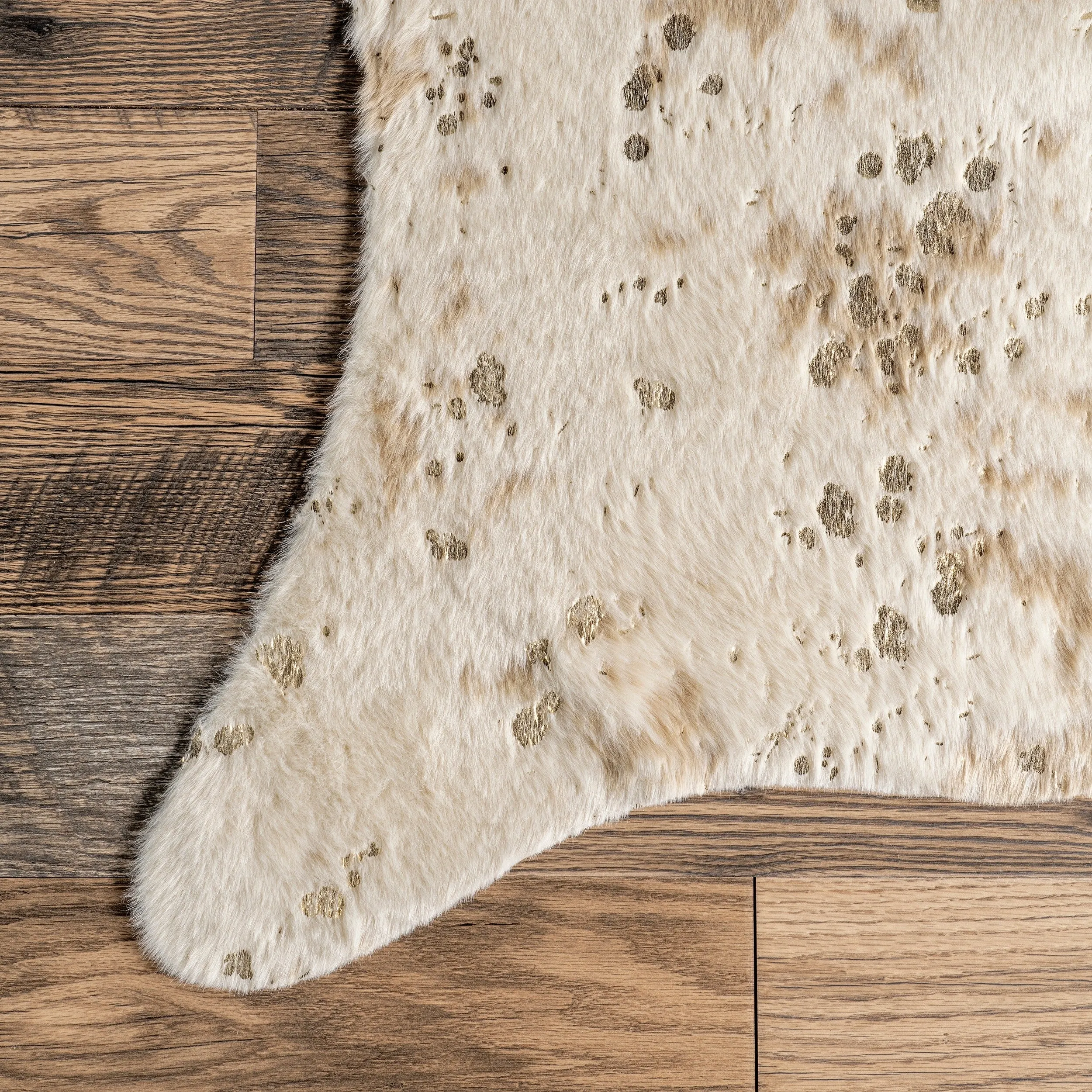 Nuloom Contemporary Faux Animal Prints Cowhide Area Rug