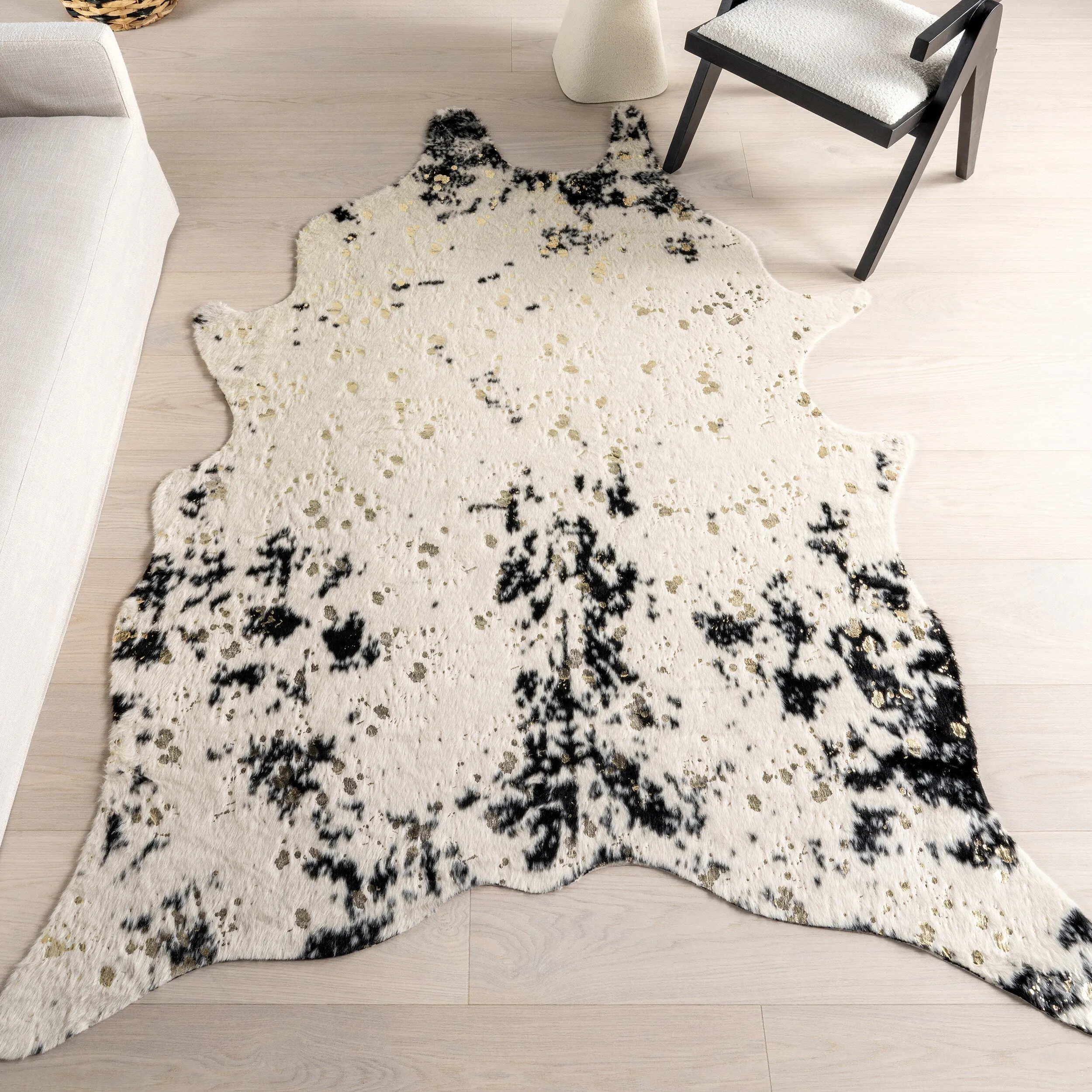 Nuloom Contemporary Faux Animal Prints Cowhide Area Rug