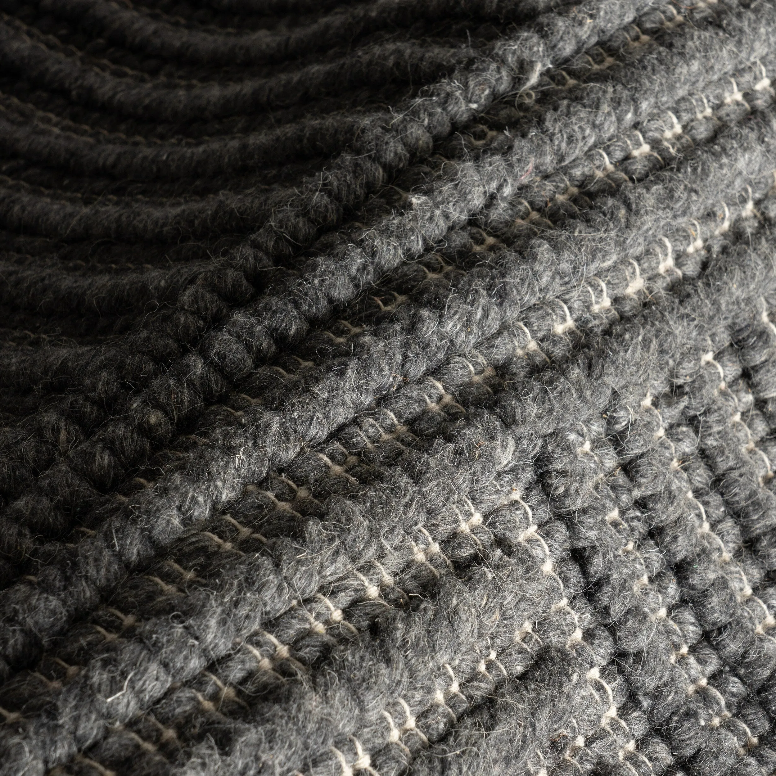 Nuloom Dorene Contemporary High-Low Striped Wool Area Rug