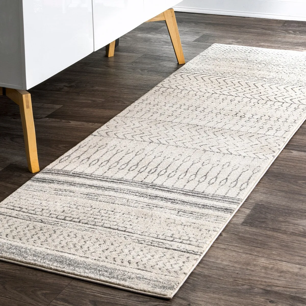 Nuloom Eliana Contemporary Striped Area Rug