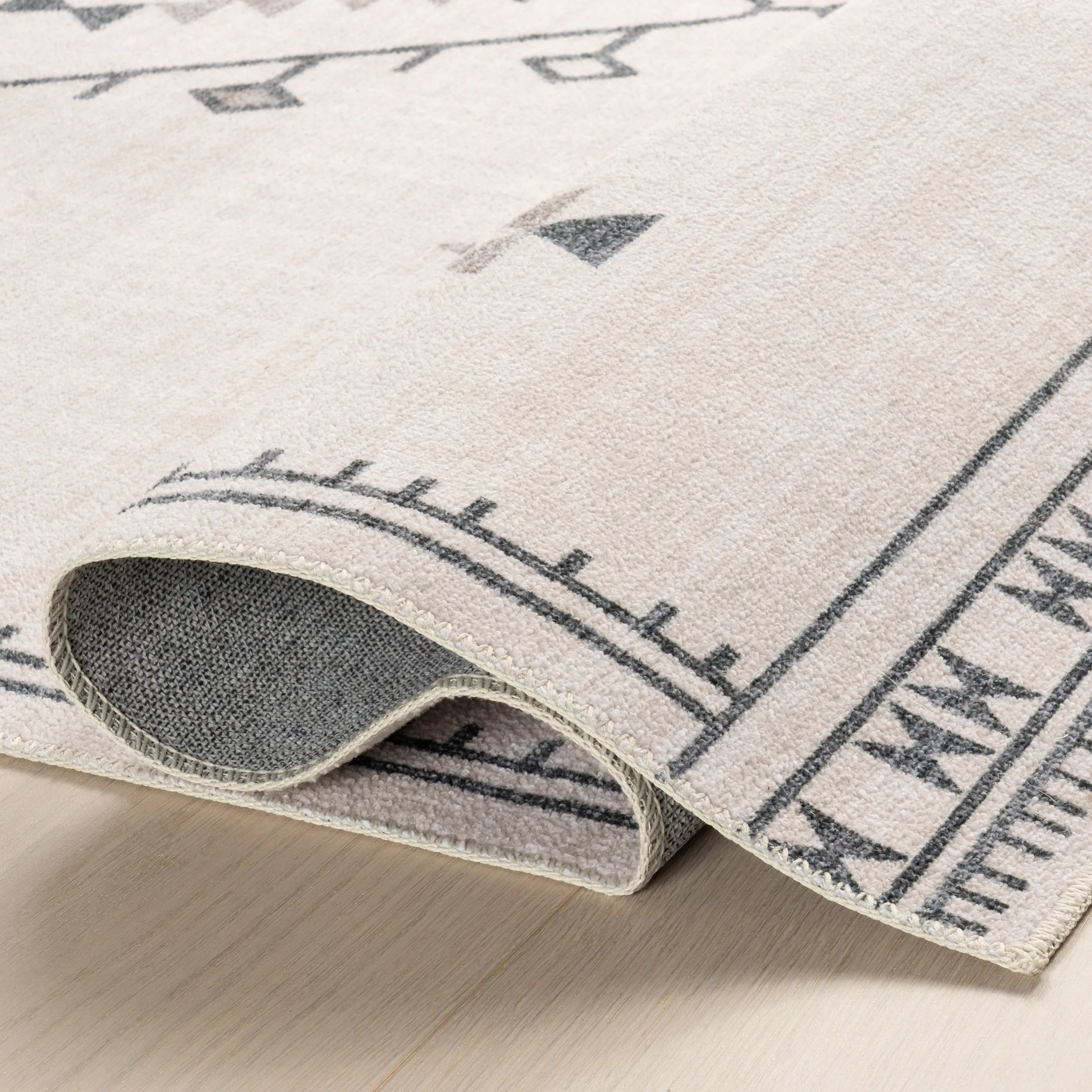 Nuloom Evalyn SpinClean Southwestern Machine Washable Area Rug