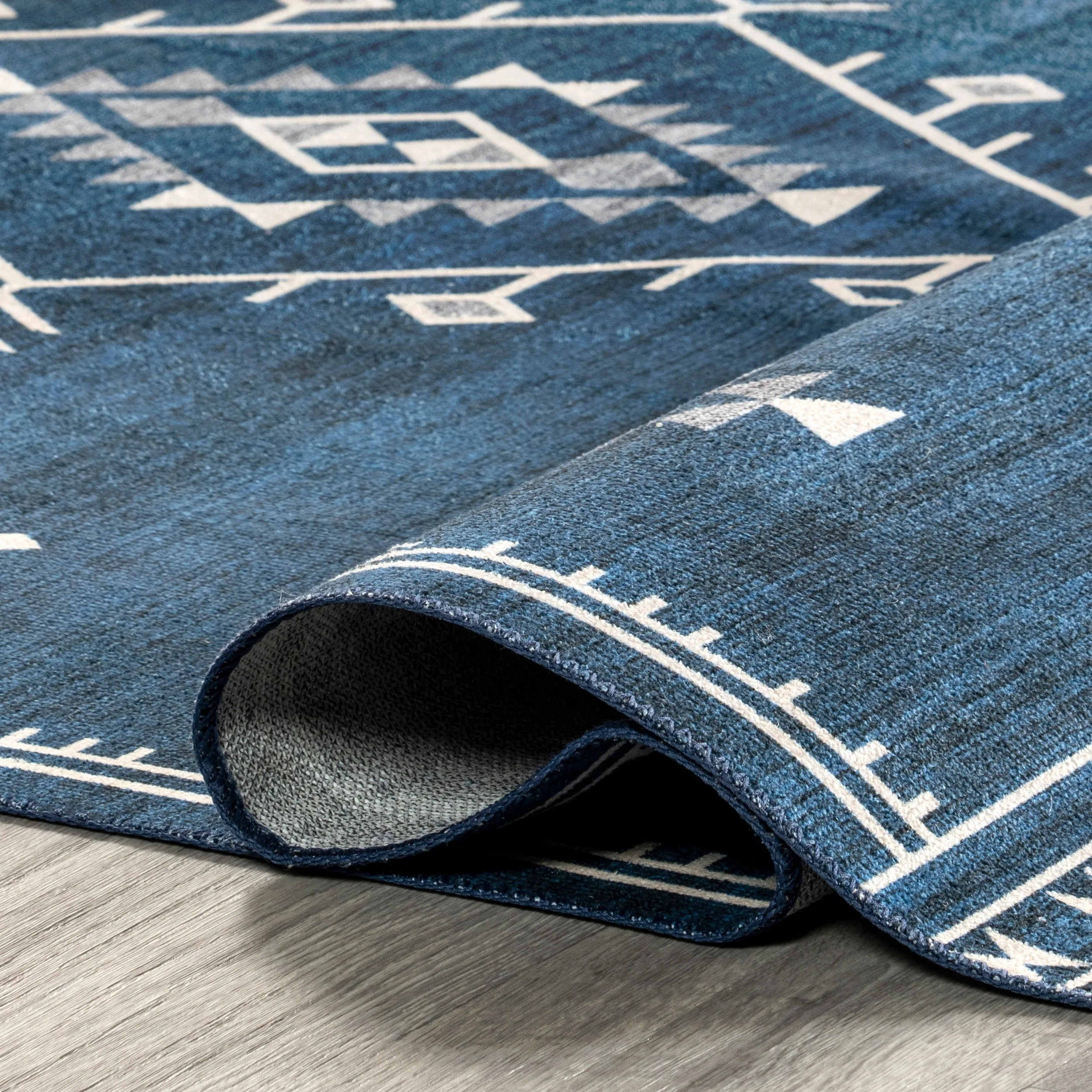 Nuloom Evalyn SpinClean Southwestern Machine Washable Area Rug