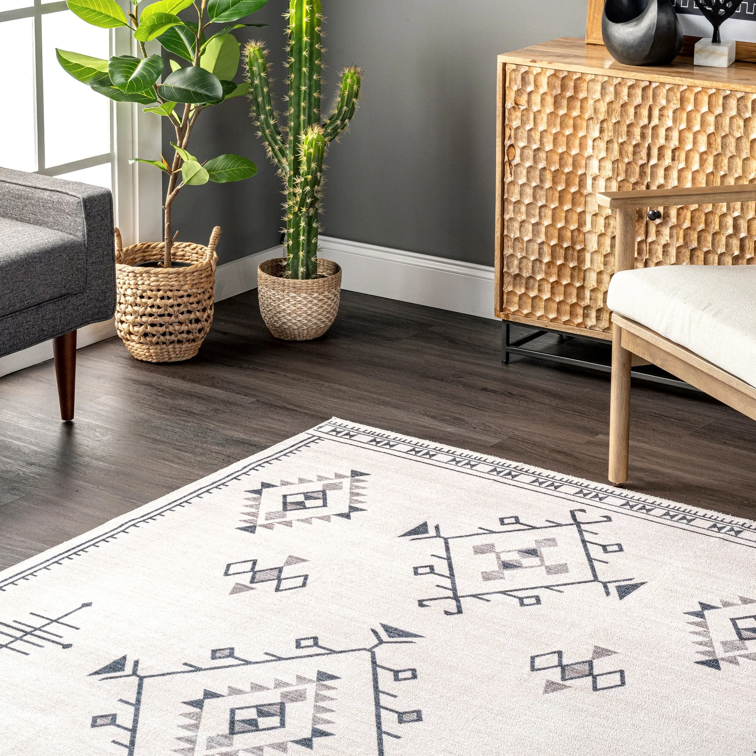 Nuloom Evalyn SpinClean Southwestern Machine Washable Area Rug