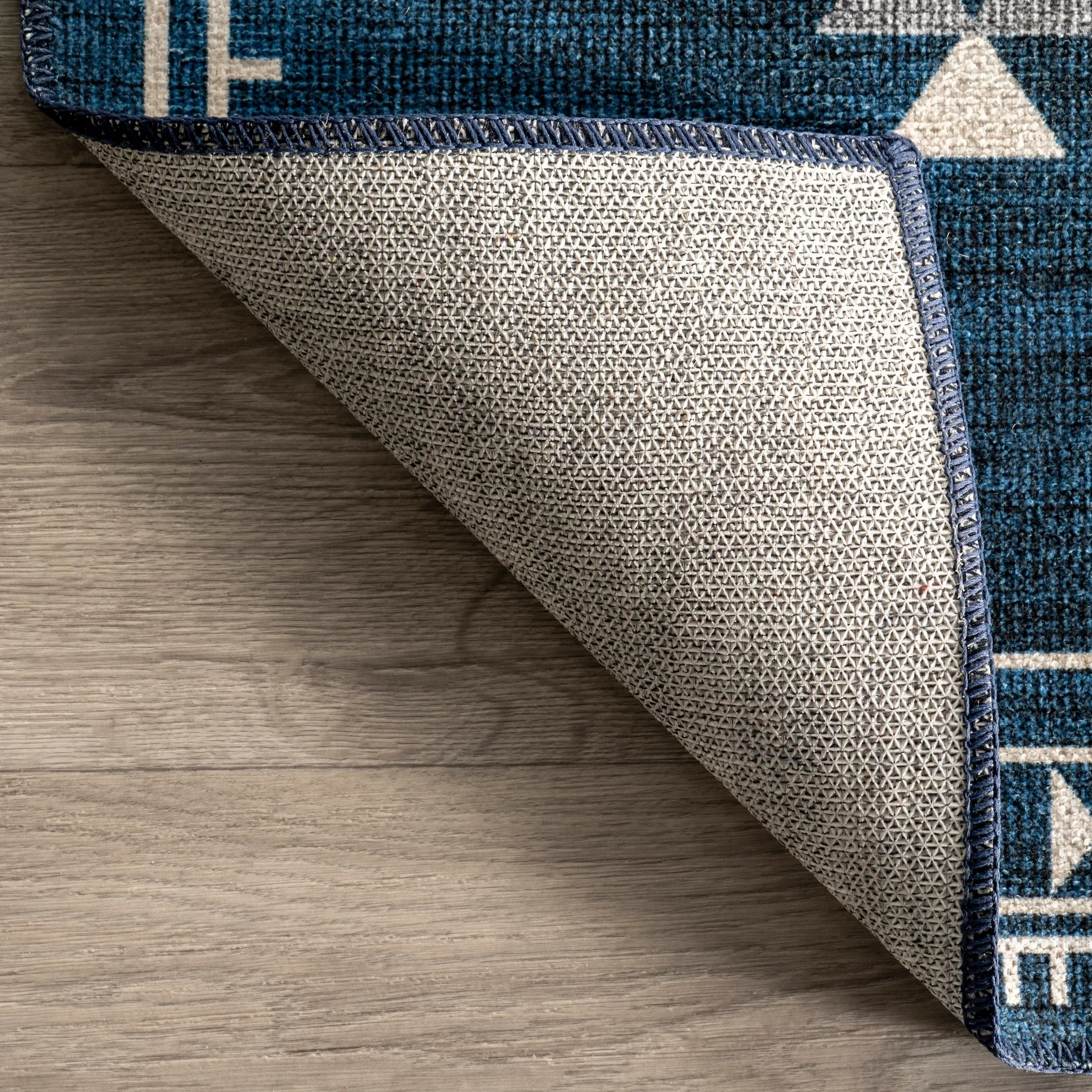 Nuloom Evalyn SpinClean Southwestern Machine Washable Area Rug