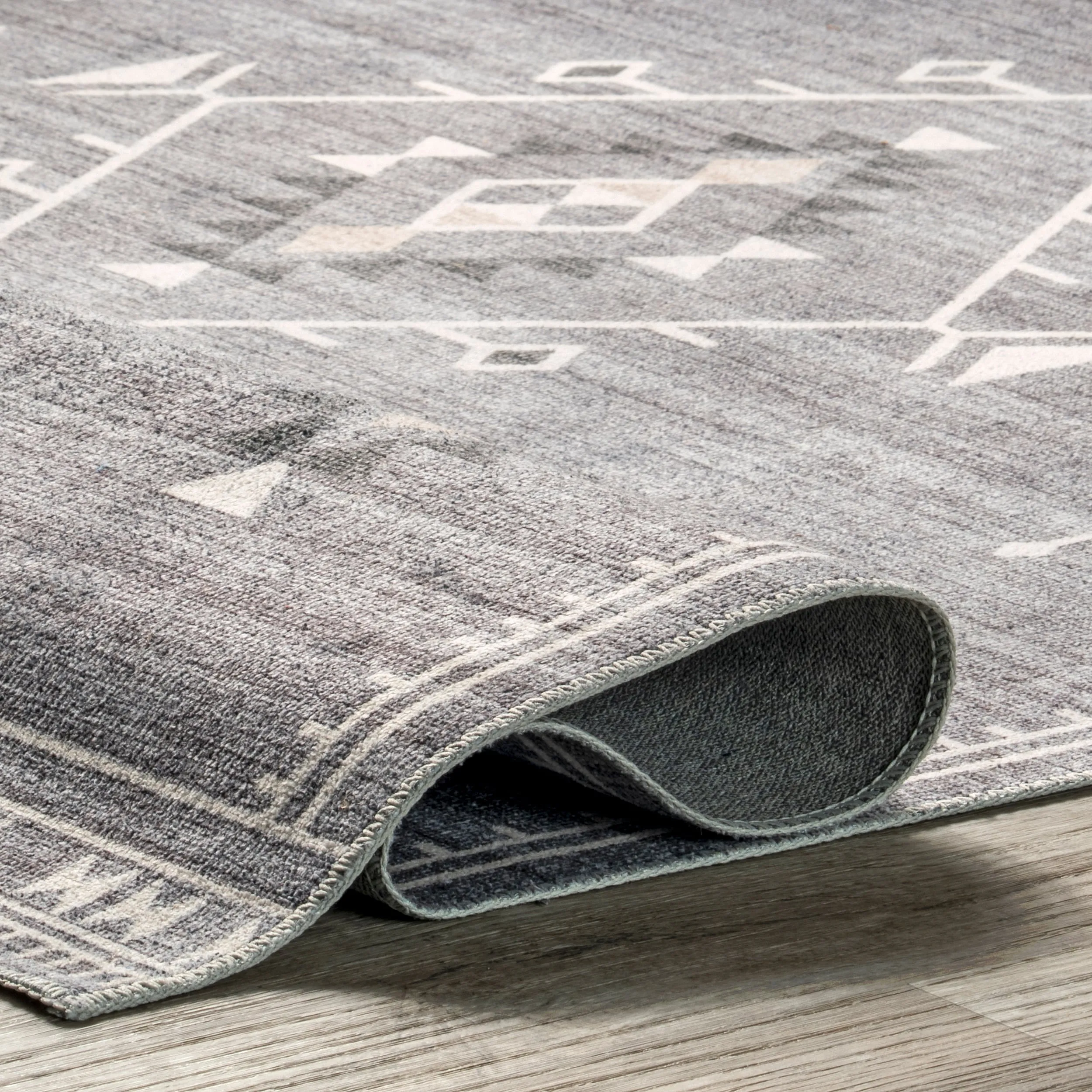 Nuloom Evalyn SpinClean Southwestern Machine Washable Area Rug