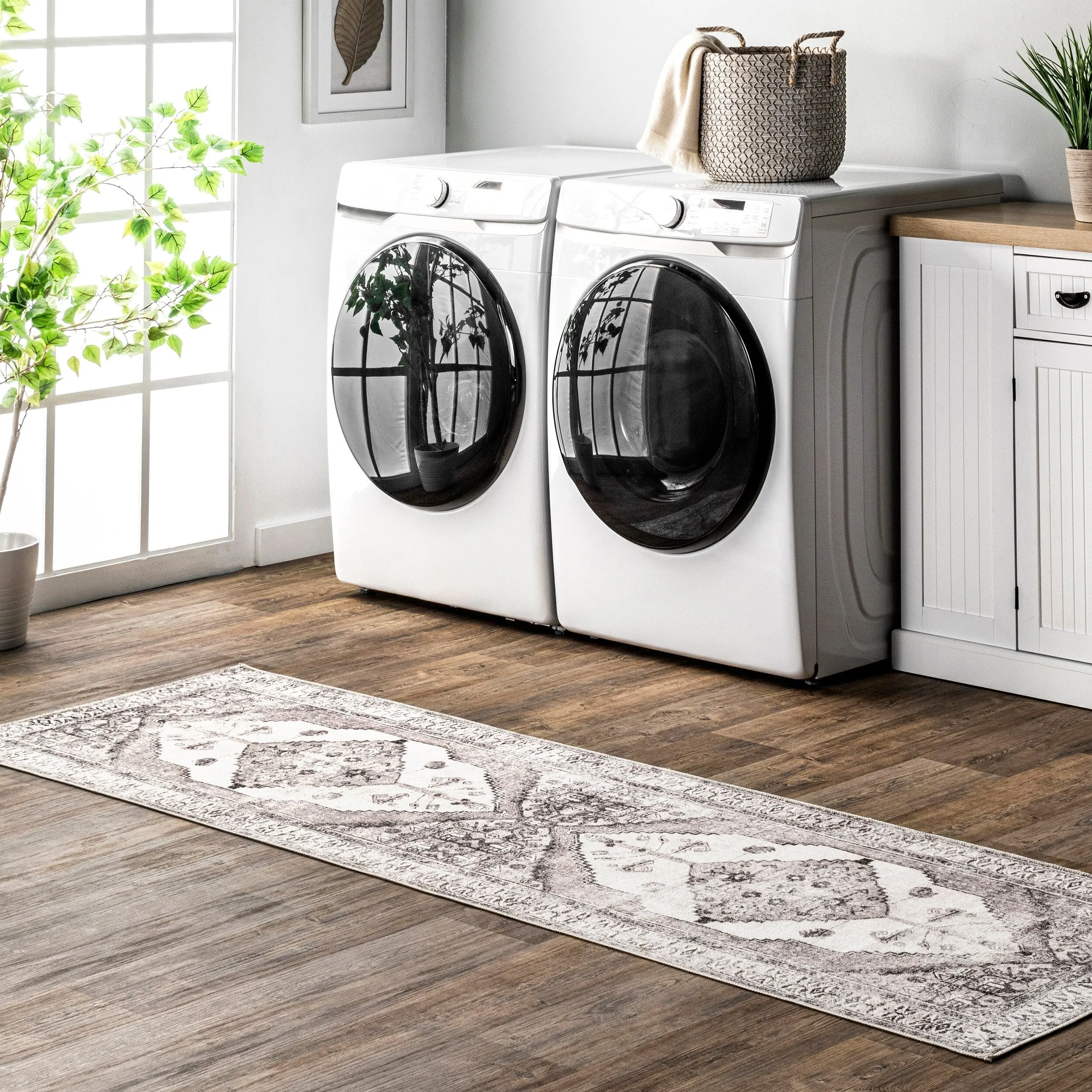 Nuloom Gladys SpinClean Machine Washable Vintage Medallion Area Rug