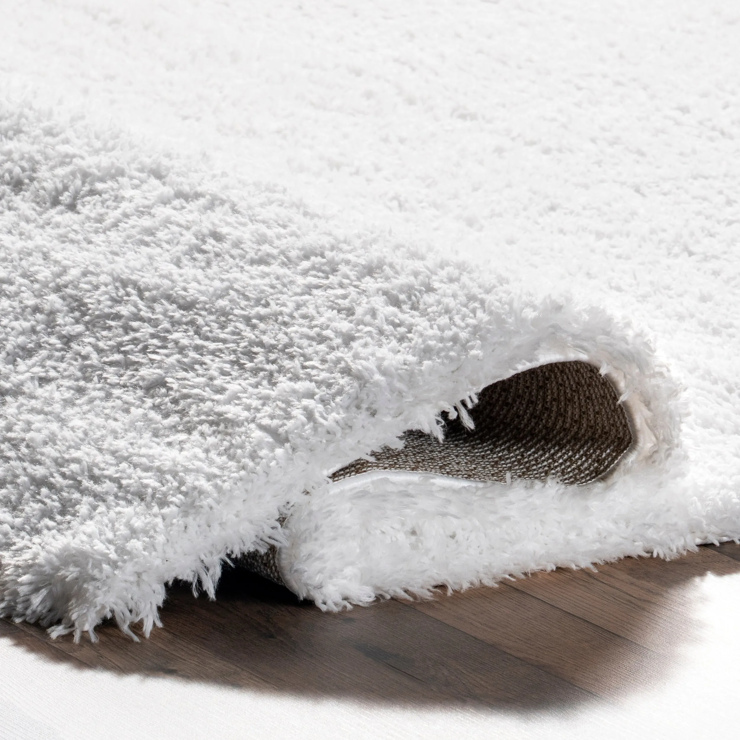 Nuloom Gynel Contemporary Shag Area Rug