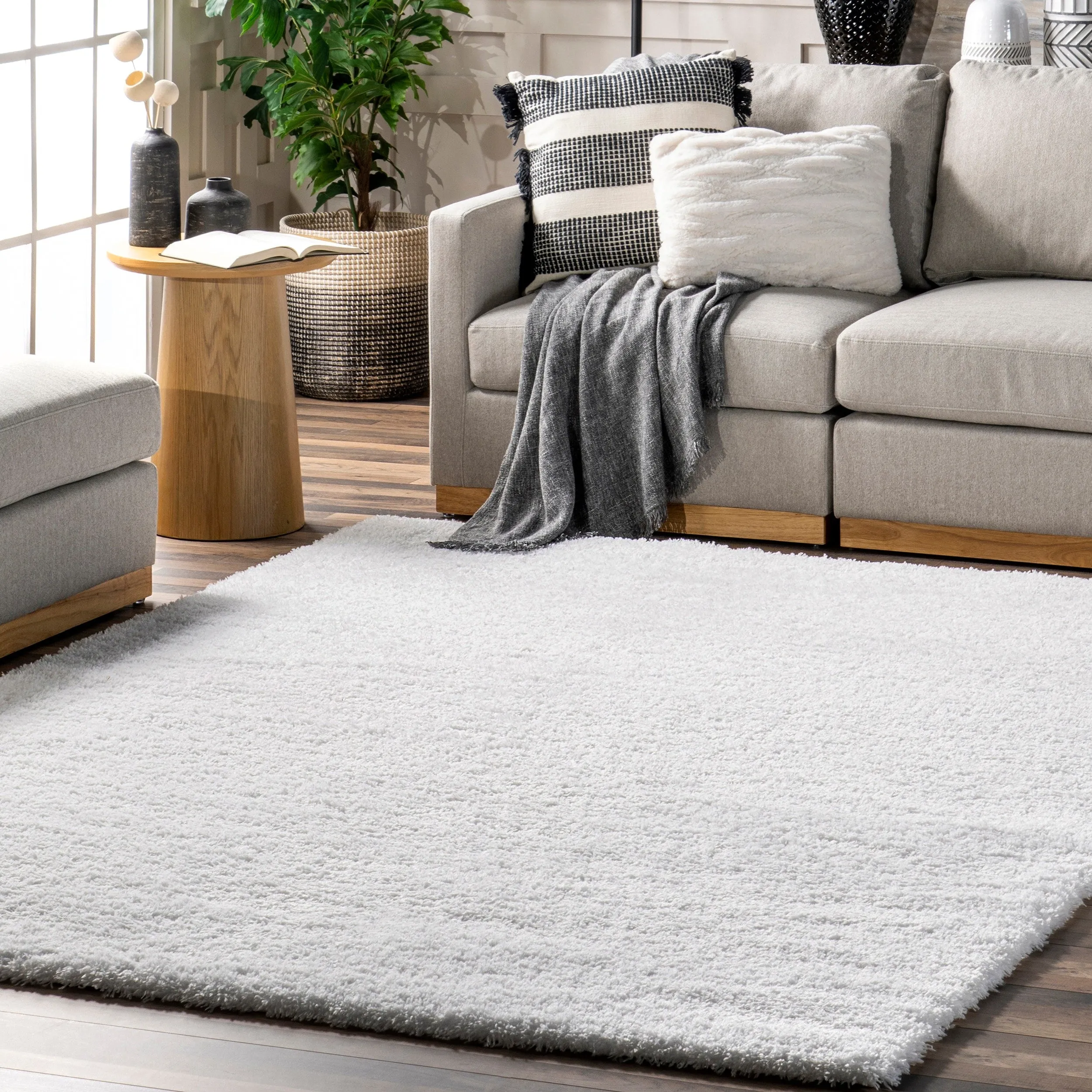 Nuloom Gynel Contemporary Shag Area Rug