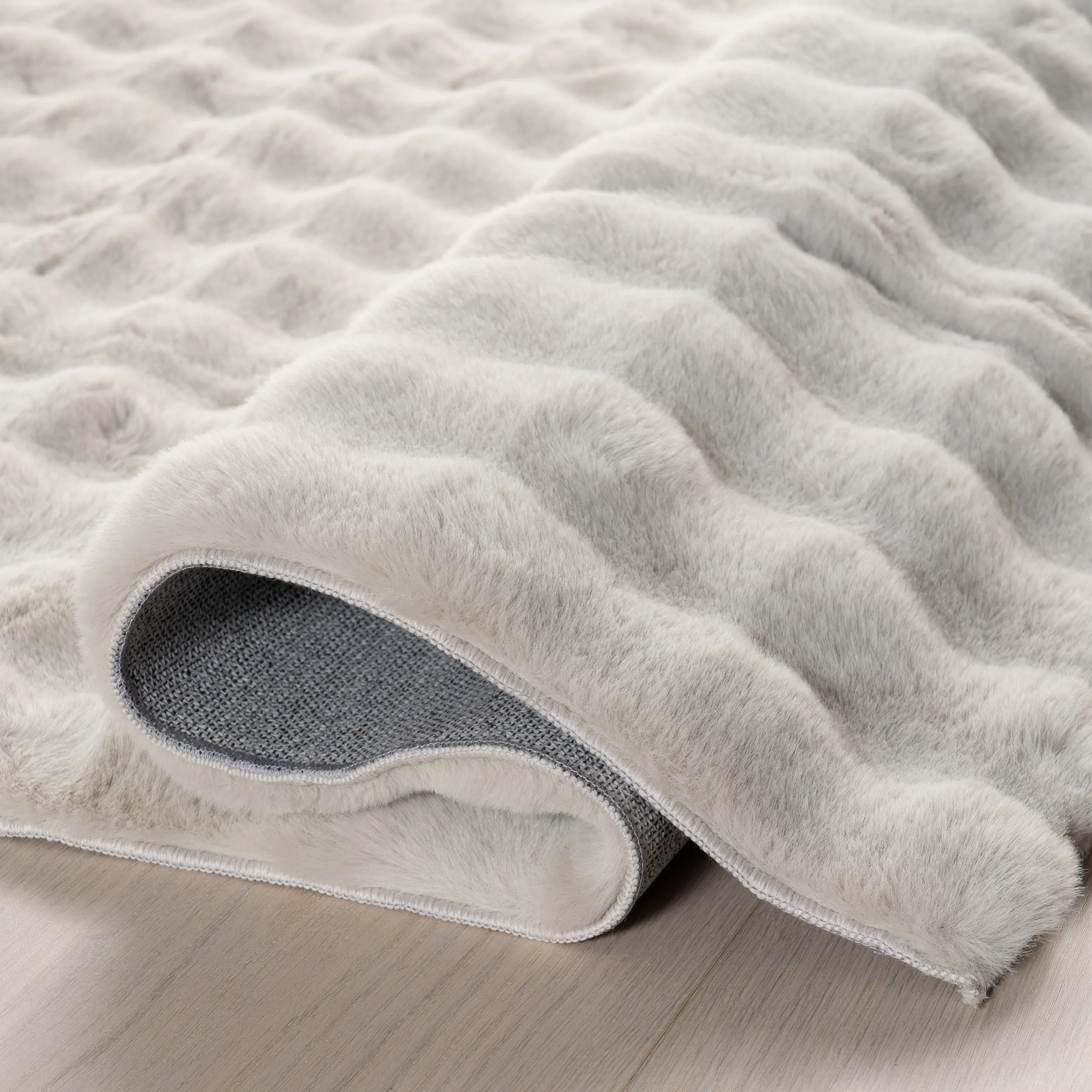 Nuloom Jeni Solid Plush Machine Washable Area Rug