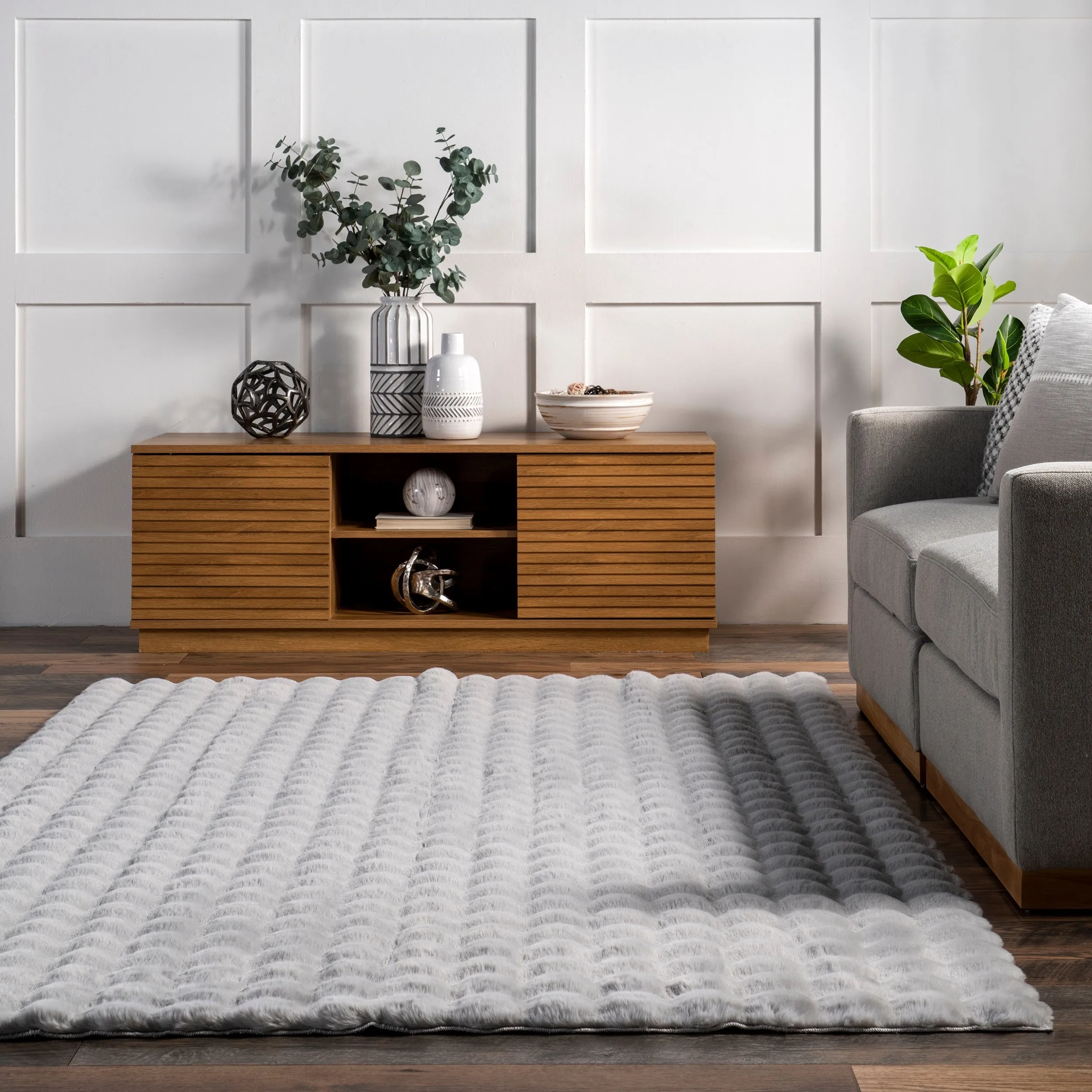 Nuloom Jeni Solid Plush Machine Washable Area Rug