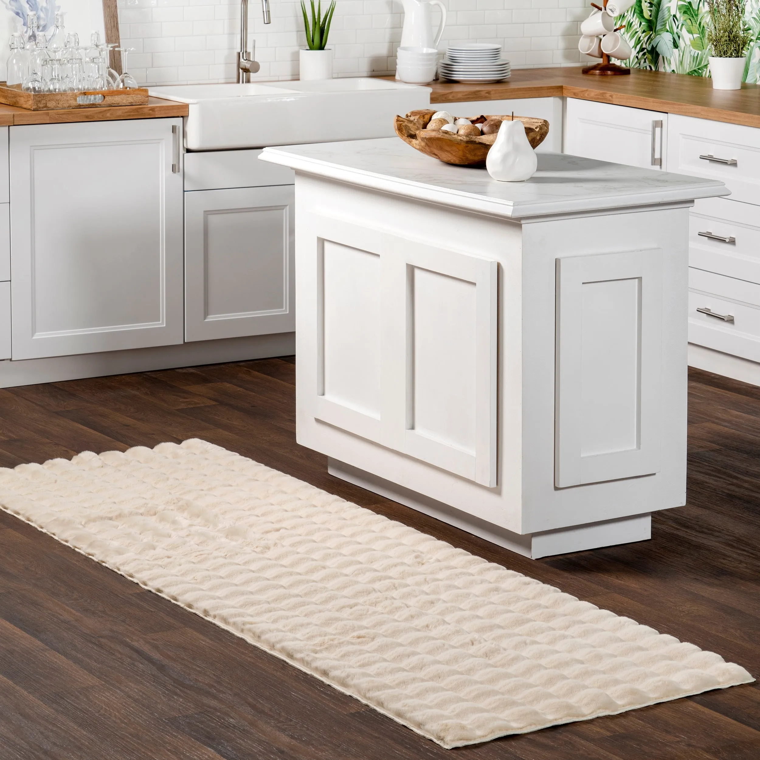 Nuloom Jeni Solid Plush Machine Washable Area Rug