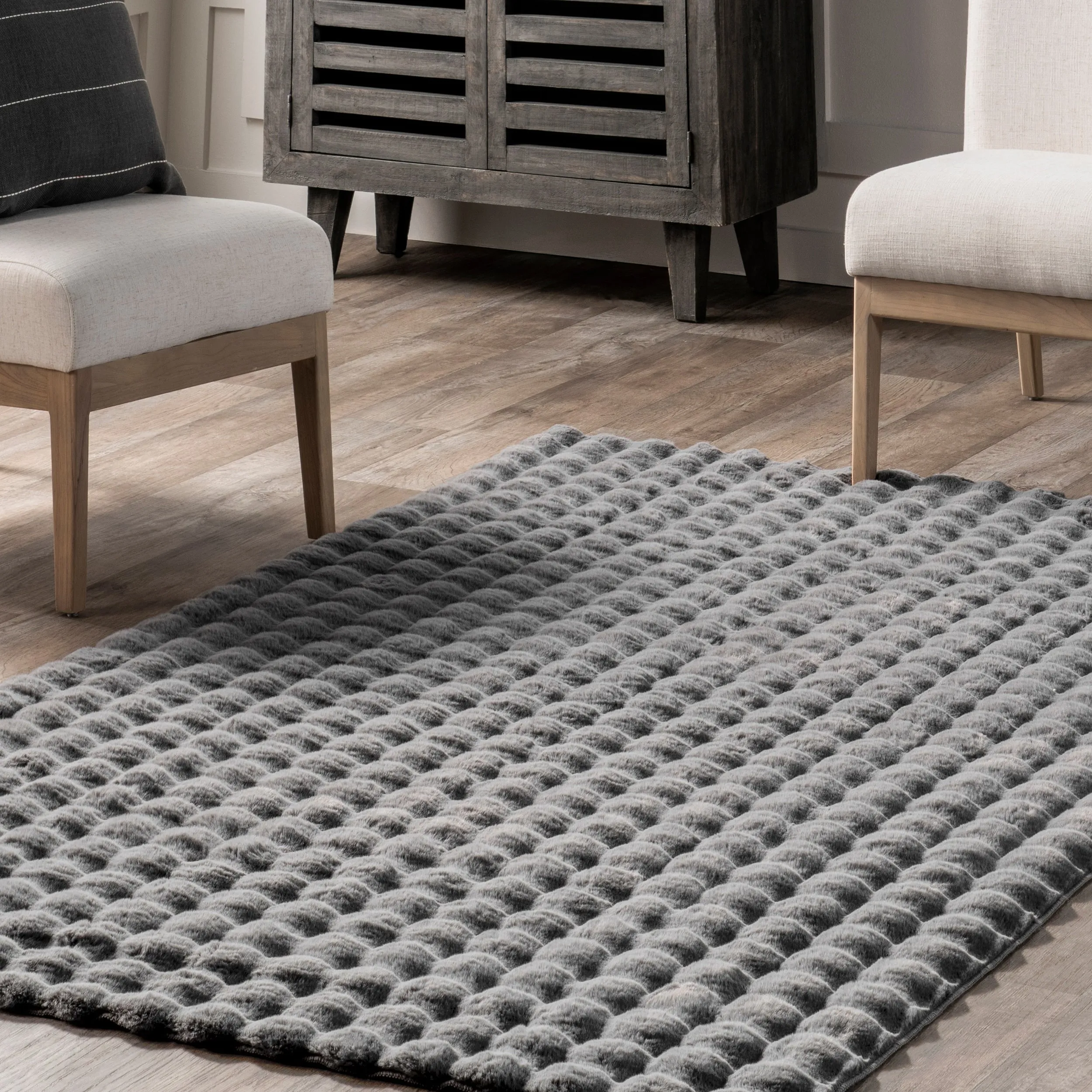Nuloom Jeni Solid Plush Machine Washable Area Rug