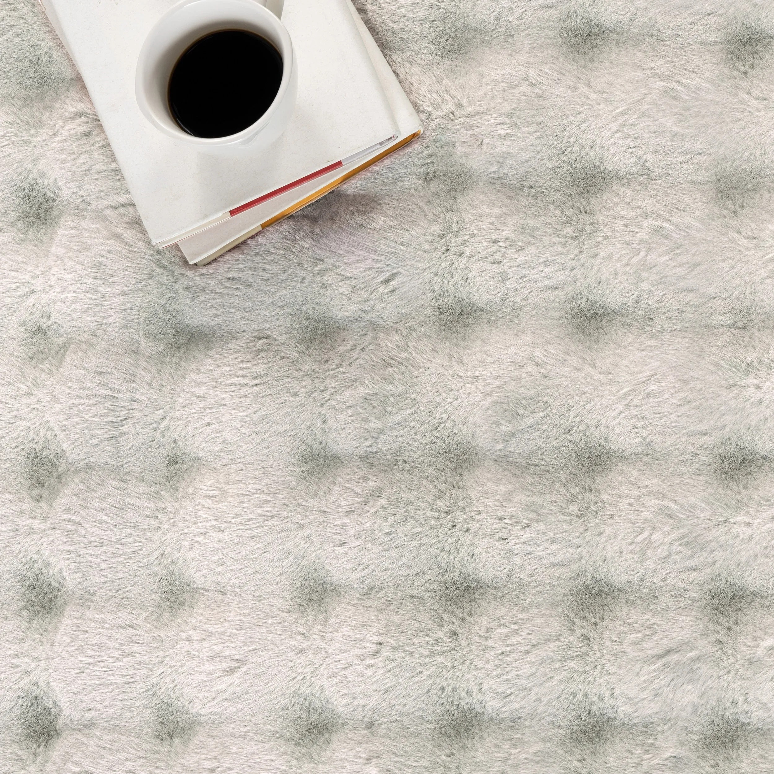 Nuloom Jeni Solid Plush Machine Washable Area Rug